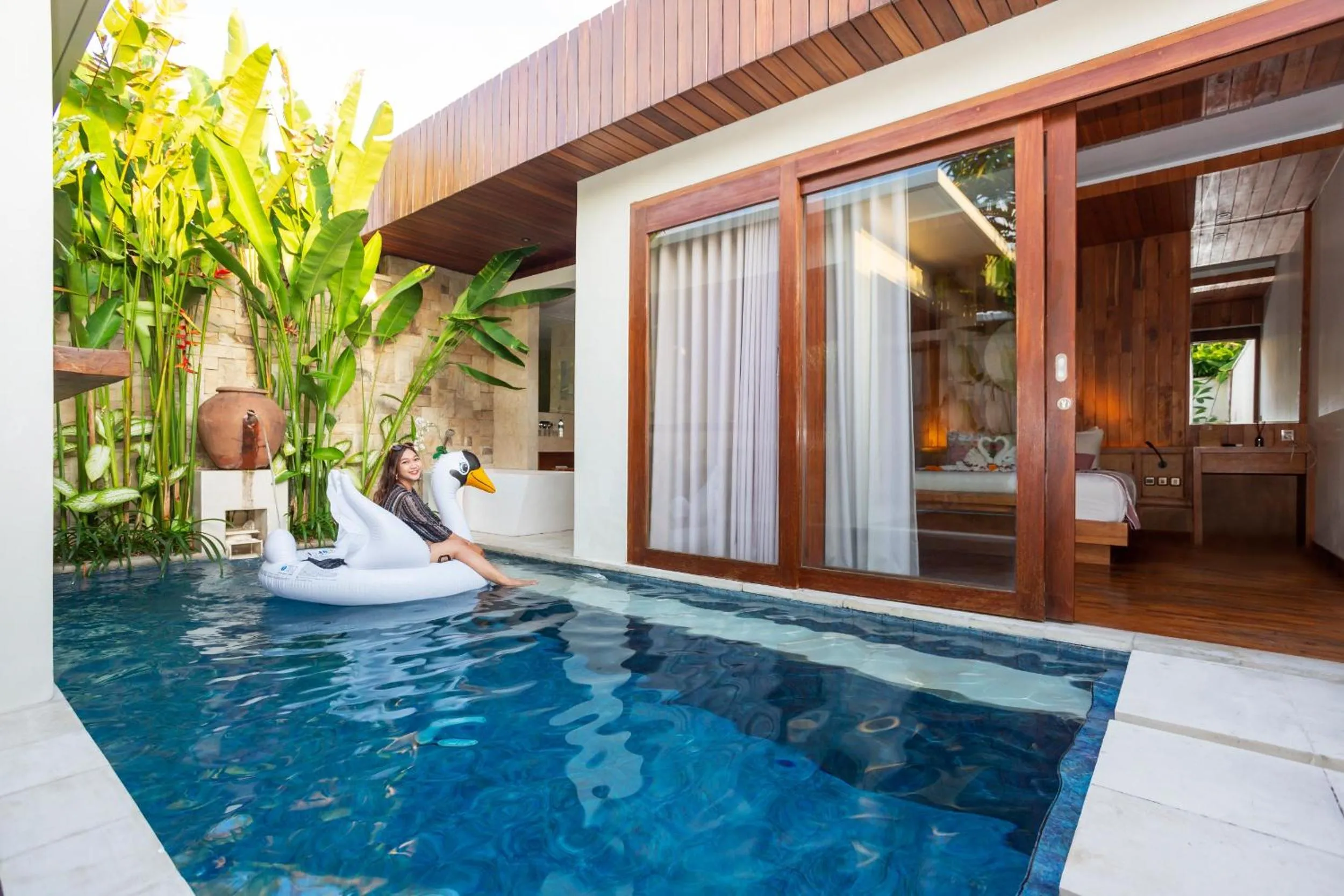 Swimming pool in Bali Vilaasee