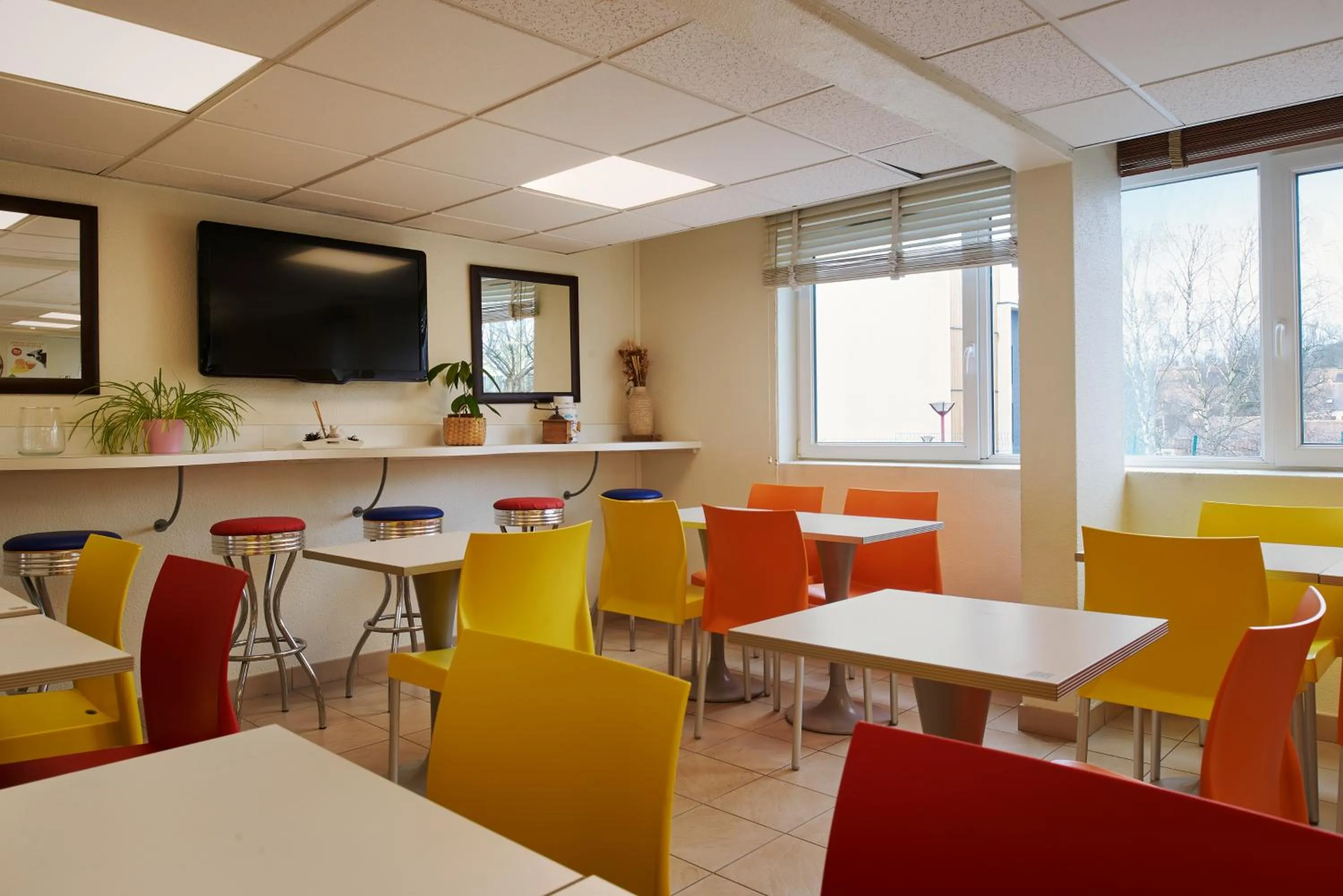 Buffet breakfast in Premiere Classe Le Mans Ouest Universite