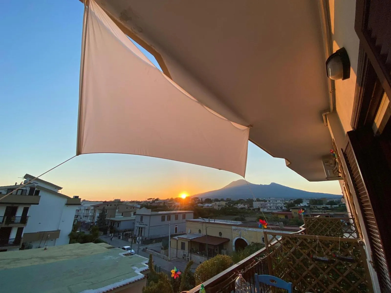 Mountain view in B&b Pompei Window