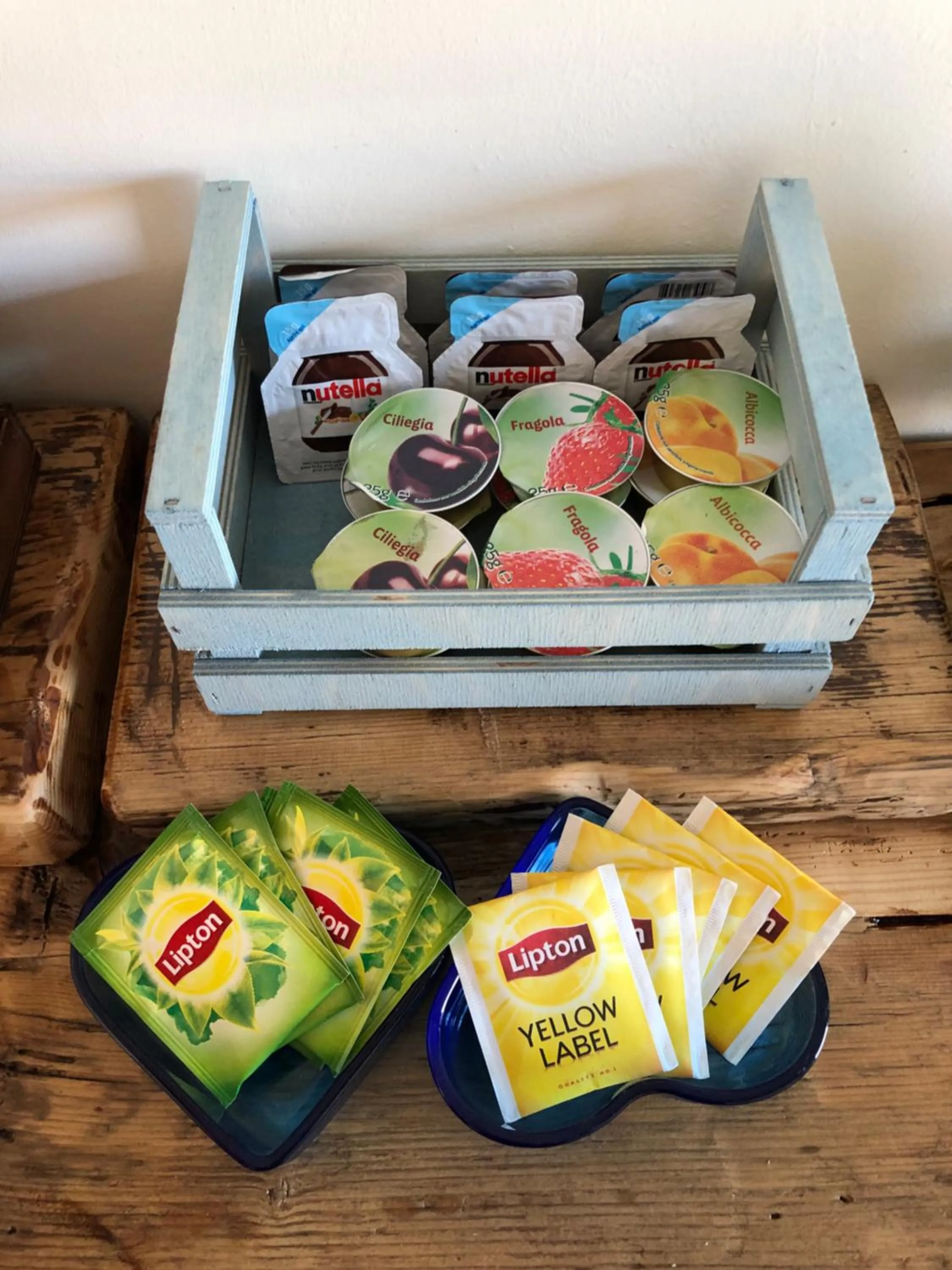 Coffee/tea facilities in B&b Pompei Window