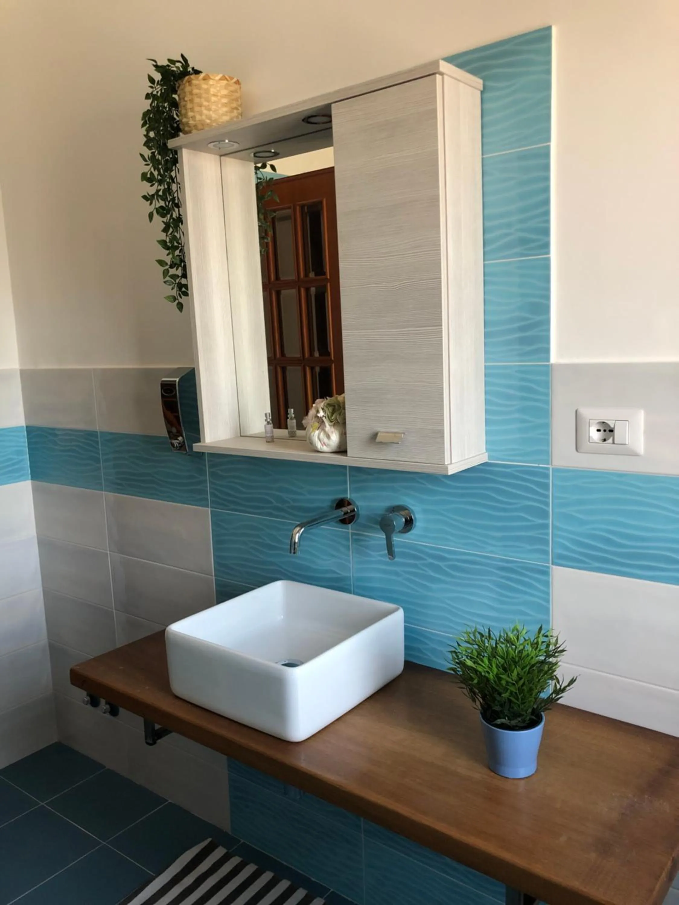 Bathroom in B&b Pompei Window