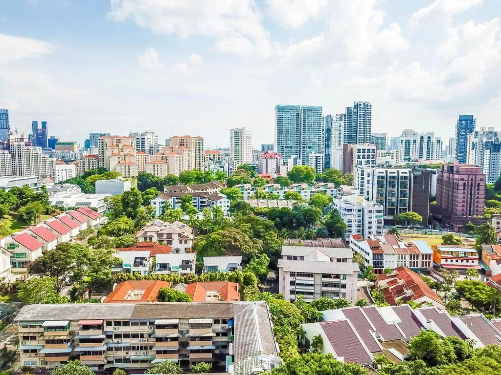 Swimming pool in Lanson Place Winsland, Singapore