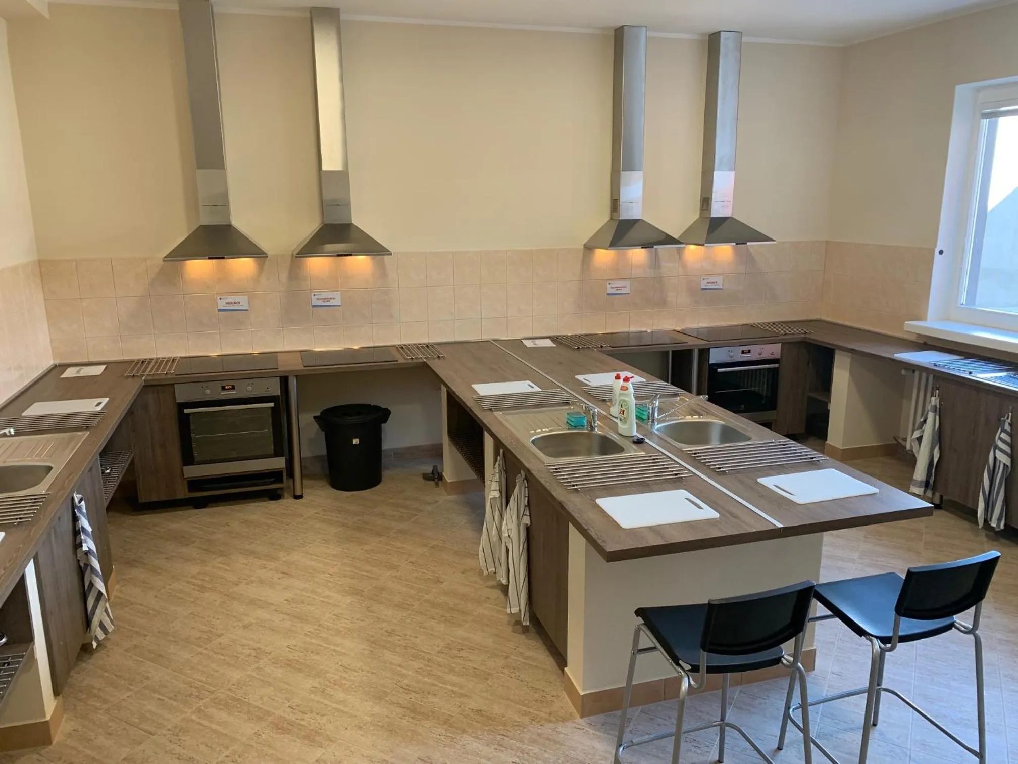 Kitchen or kitchenette in Hostel Hodonín