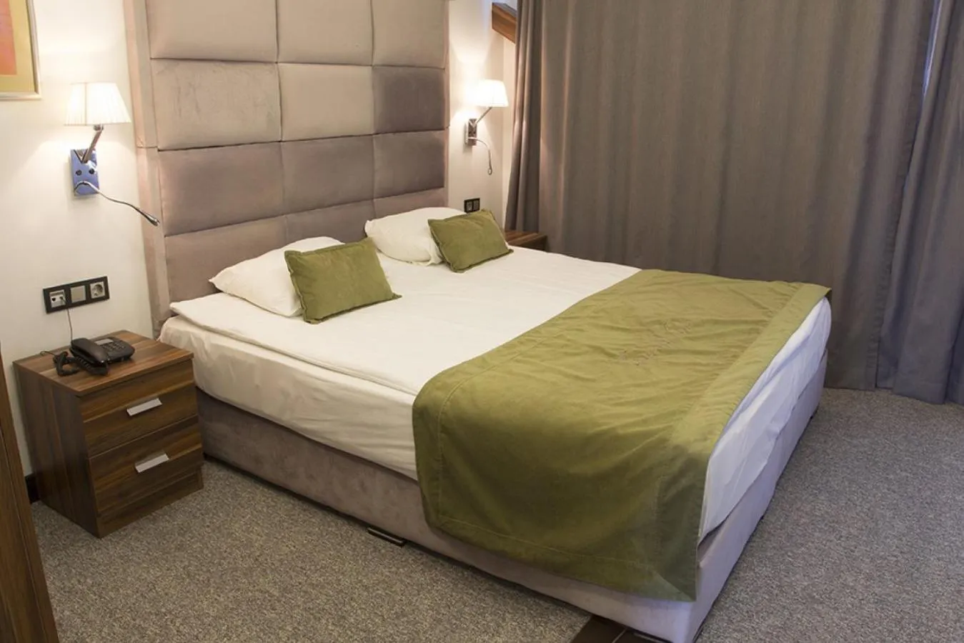 Bedroom, Bed in The 22 Hotel