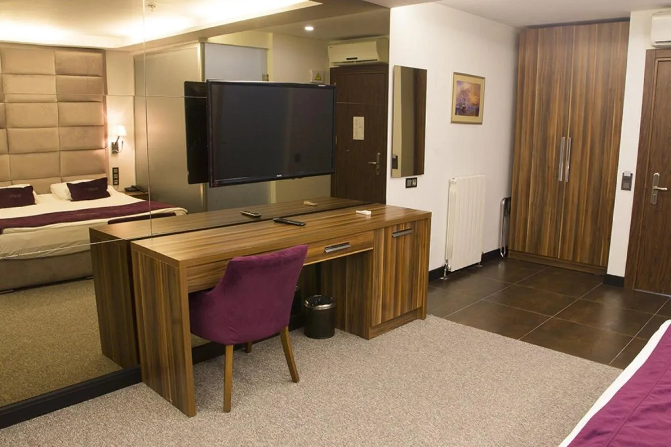 Bedroom, Bed in The 22 Hotel