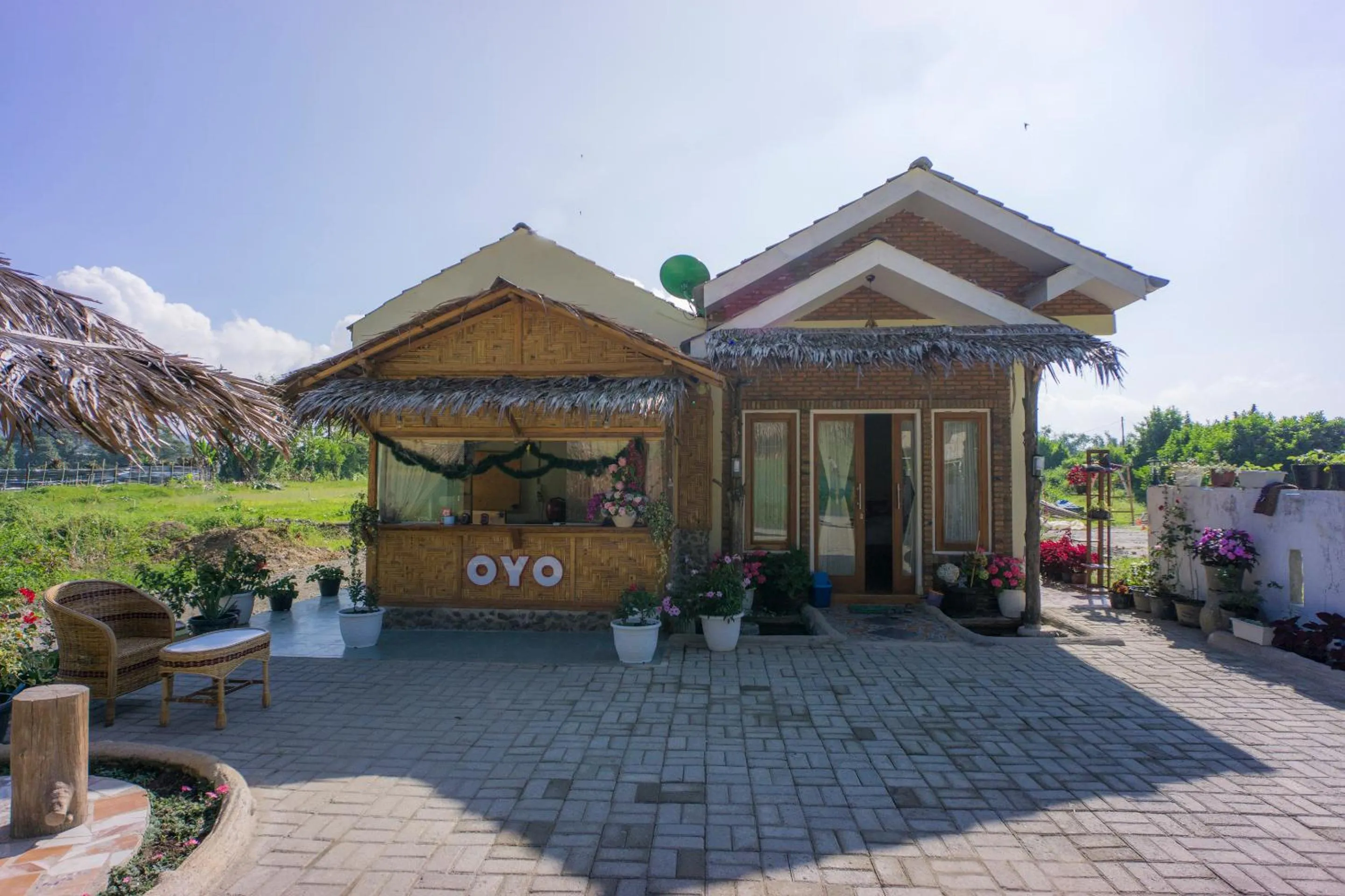 Area and facilities, Property Building in Super OYO 1696 Sapo Rumbia