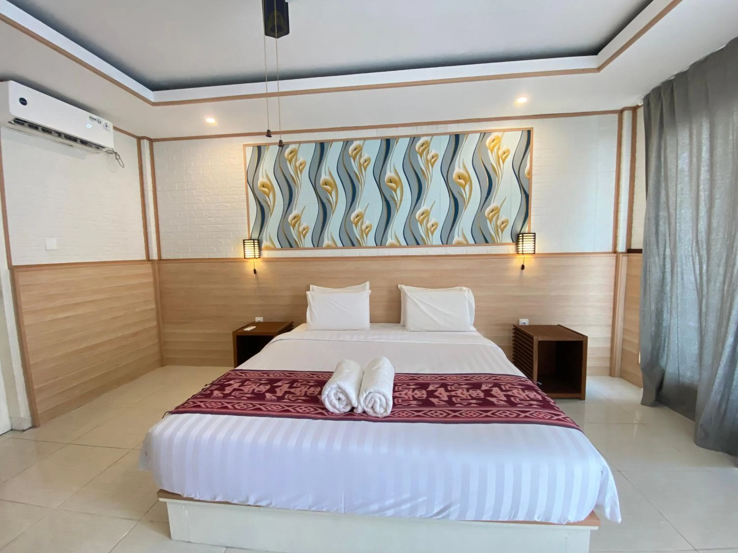 Bed in Wah Resort Gili Trawangan
