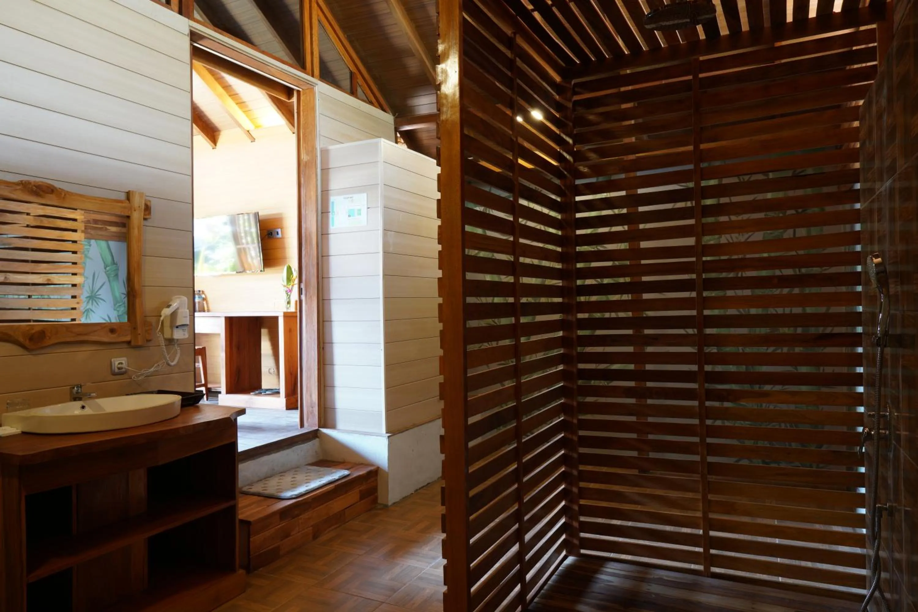 Bathroom in Wah Resort Gili Trawangan