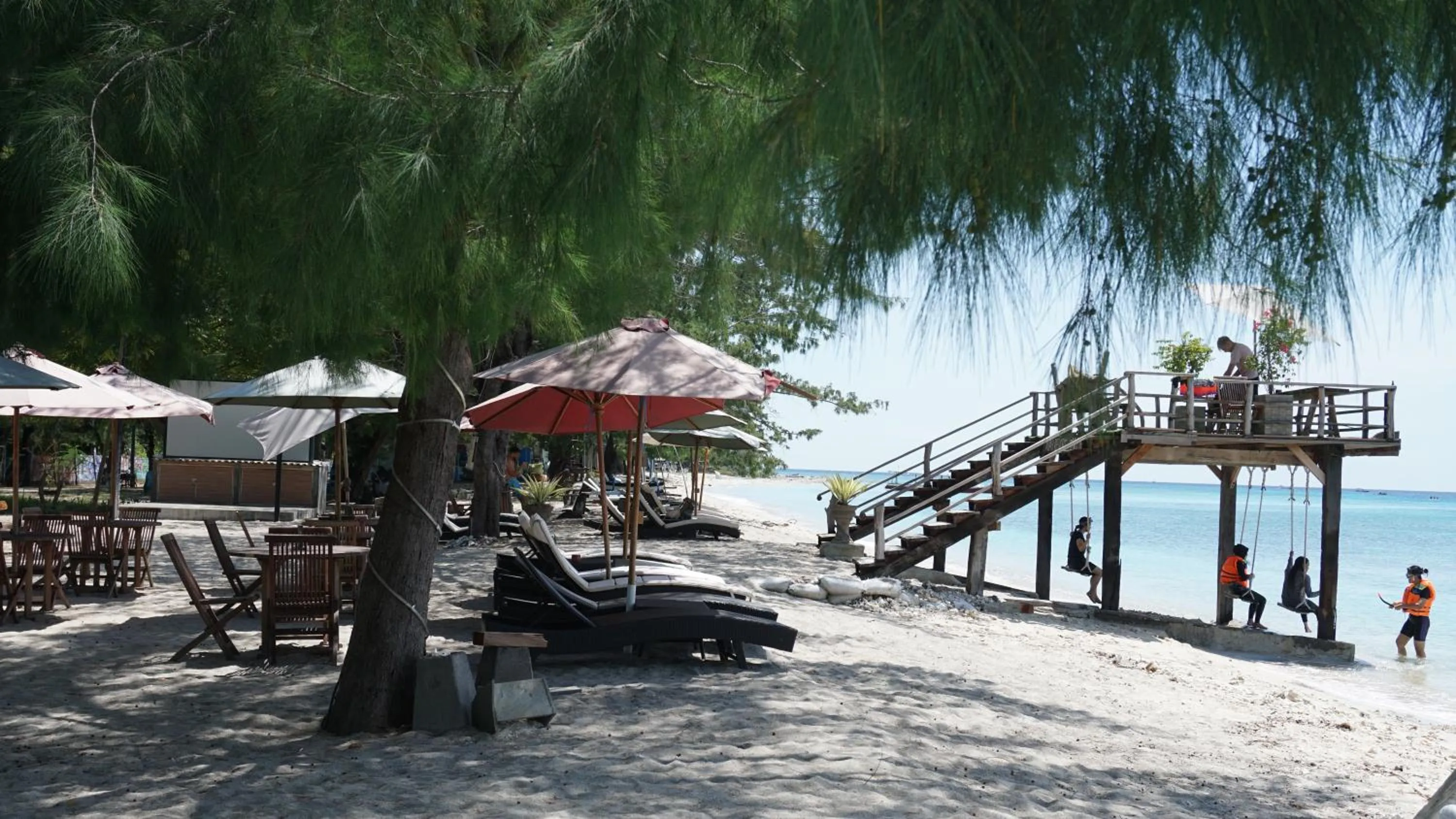 Beach in Wah Resort Gili Trawangan