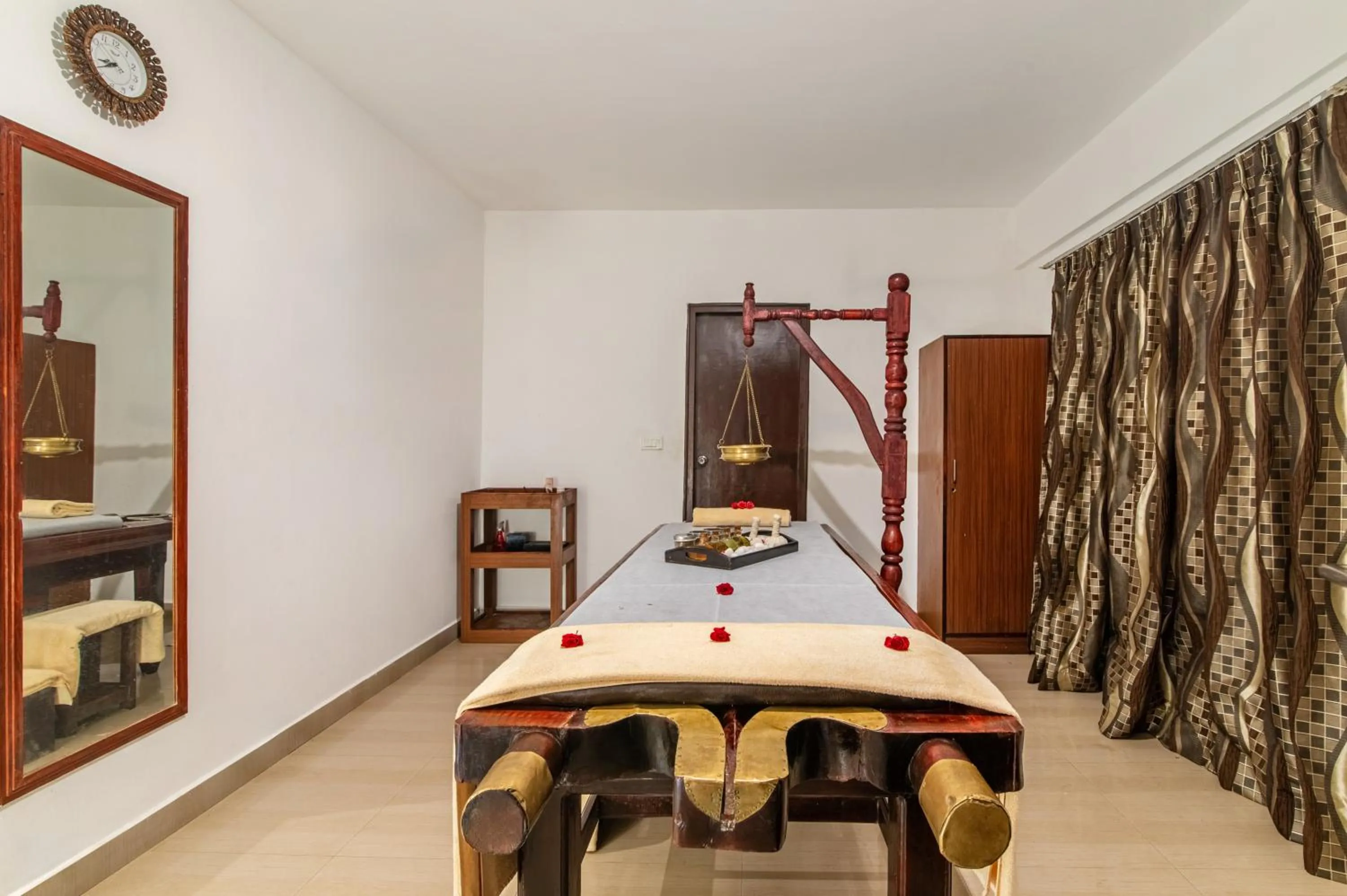 Spa and wellness centre/facilities in Sterling Yelagiri