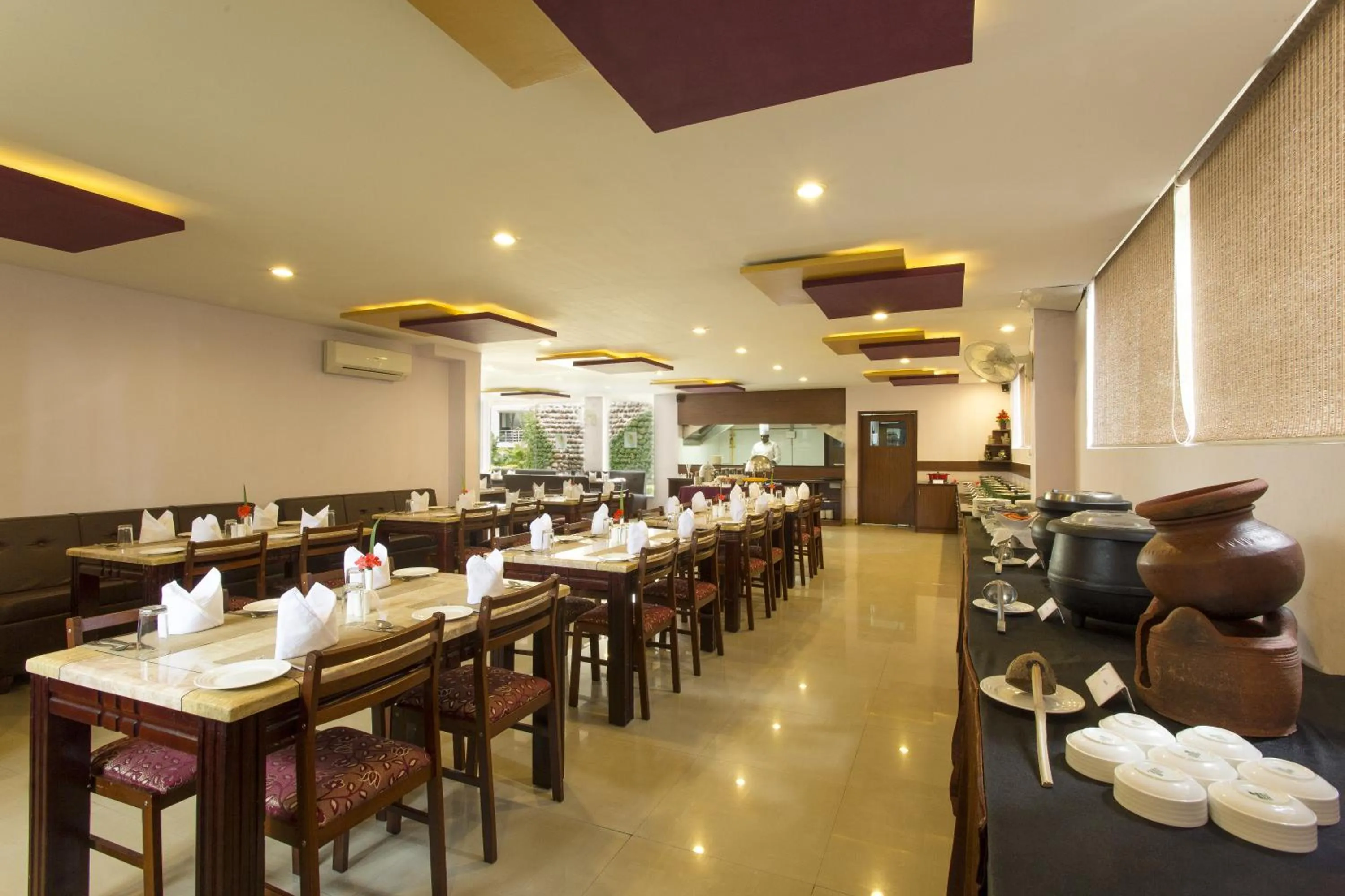 Restaurant/places to eat in Sterling Yelagiri