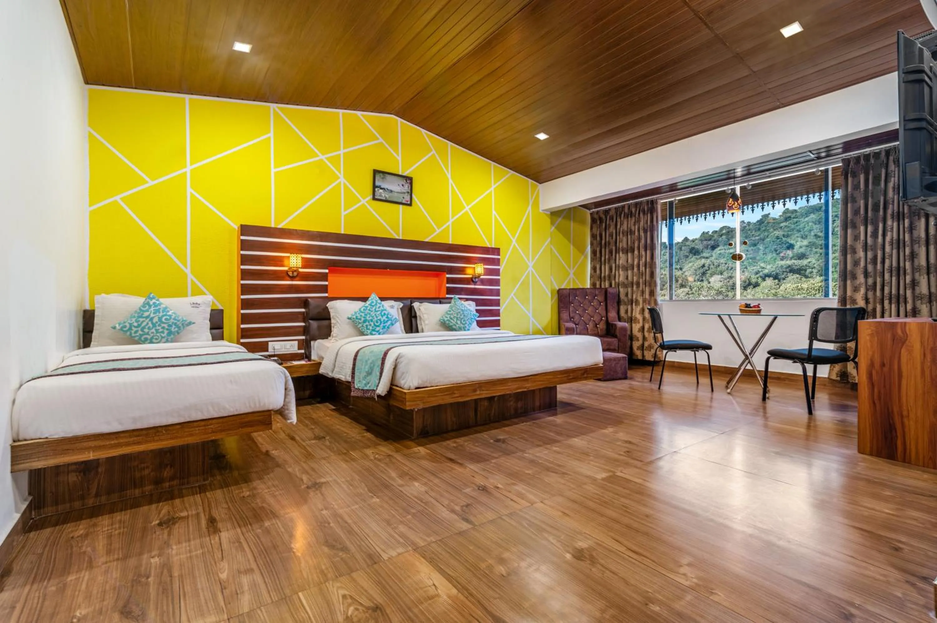 Photo of the whole room, Bed in Sterling Yelagiri