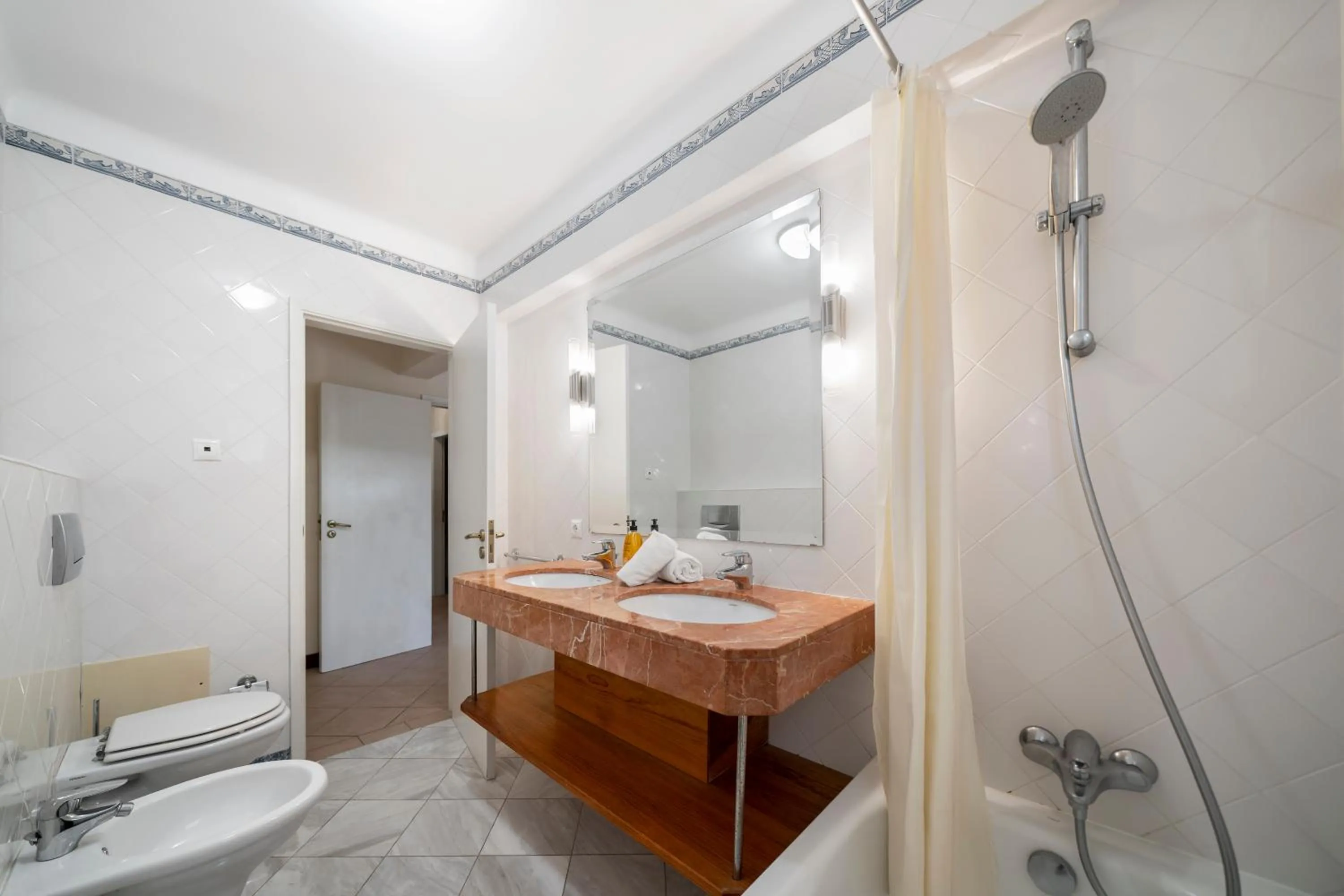 Bathroom in Villa Albatroz