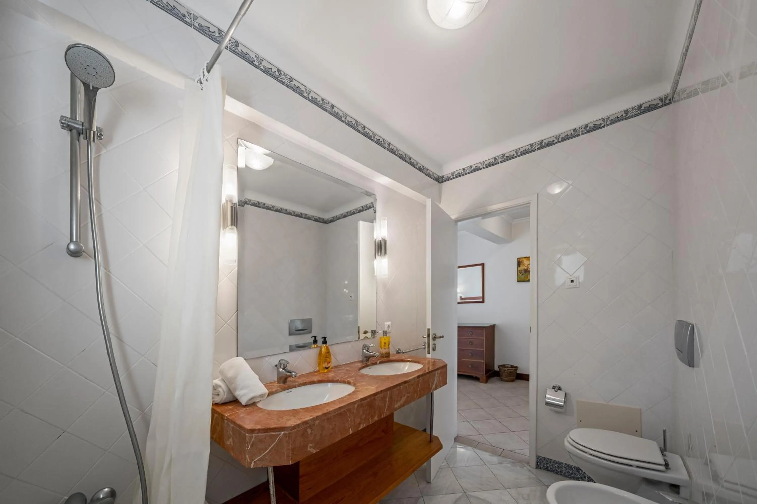 Bathroom in Villa Albatroz