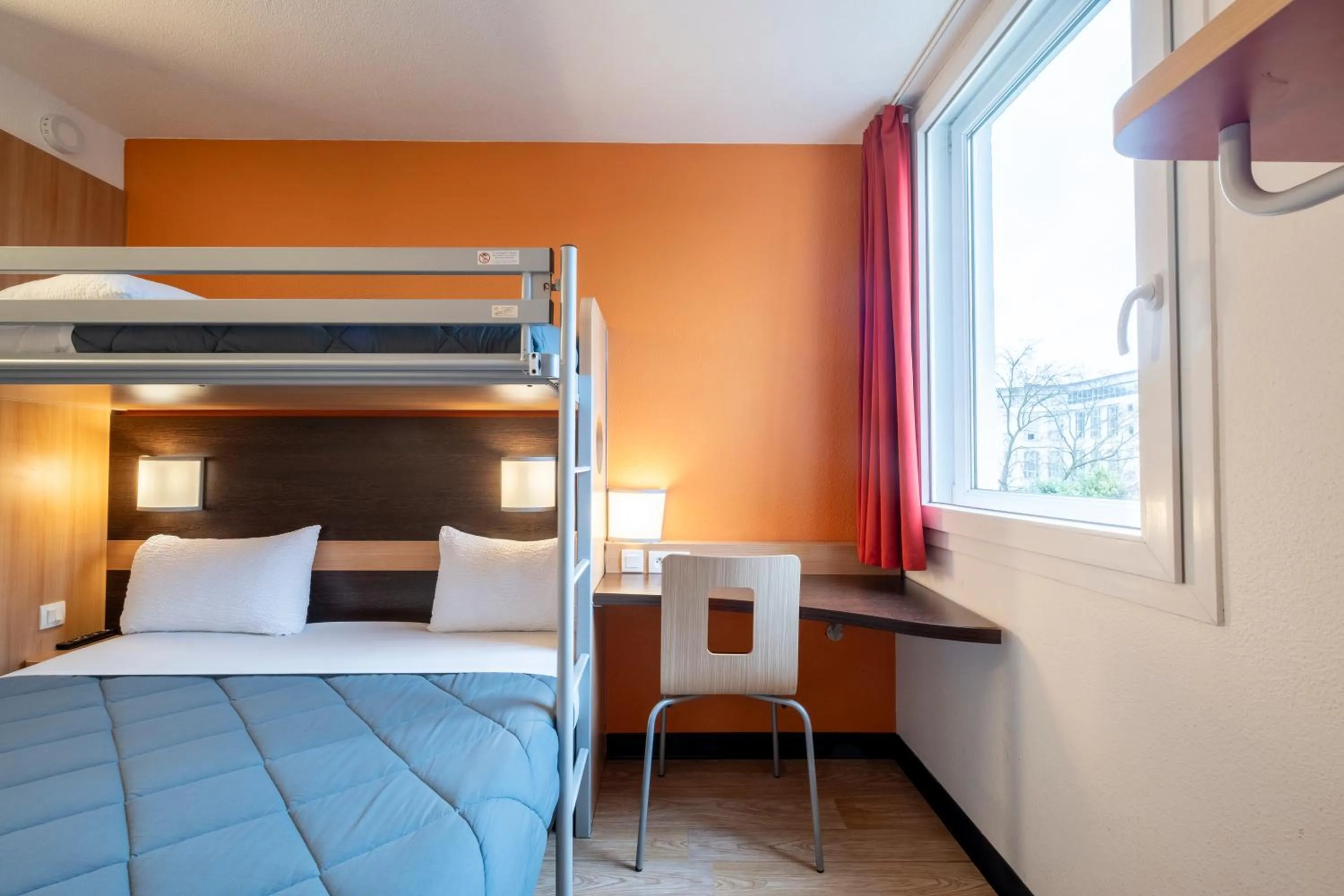 Bedroom, Bed in Premiere Classe Roissy Aéroport Charles De Gaulle