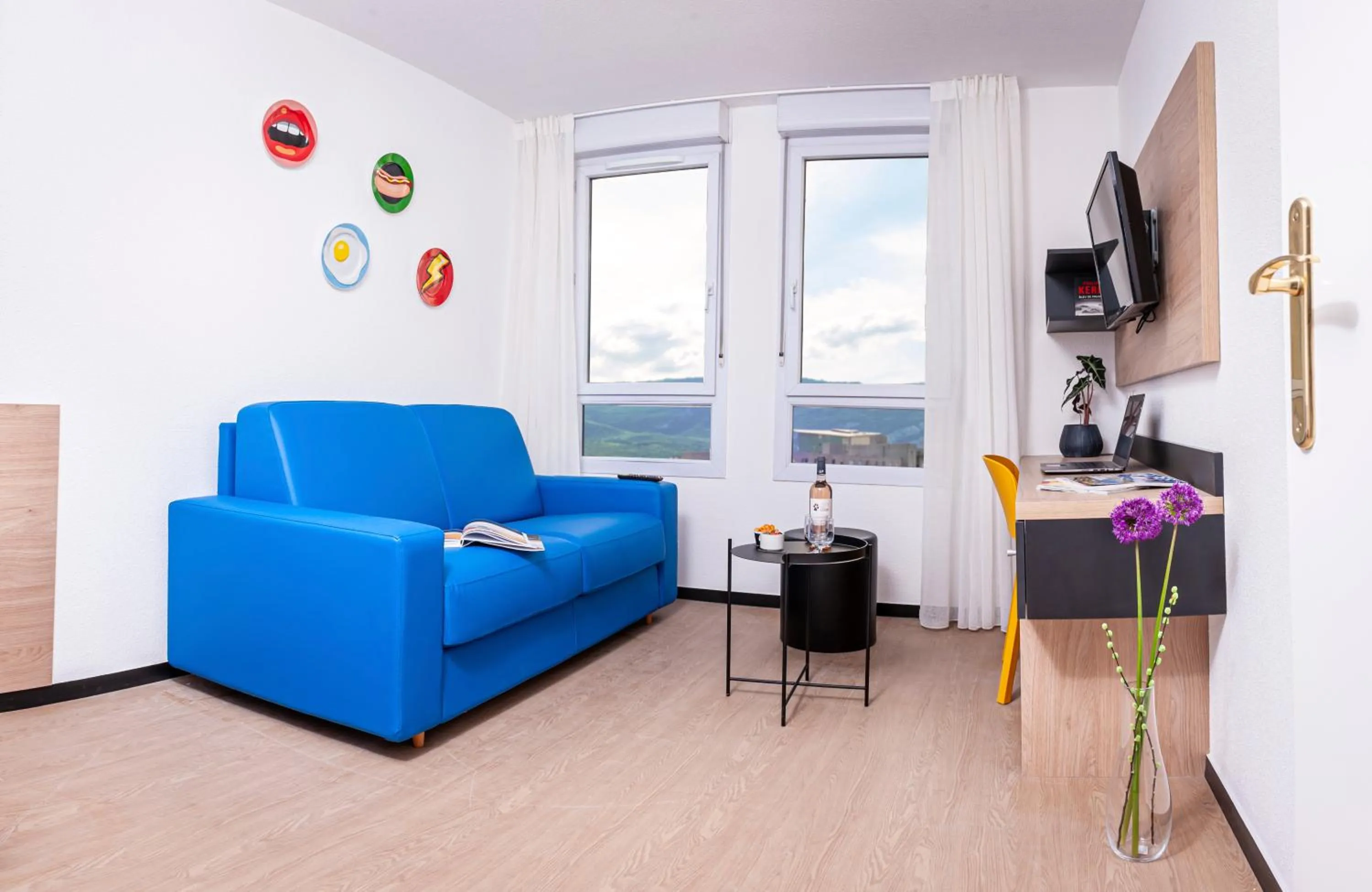 Seating area in Apparthotel Le Hüb Grenoble