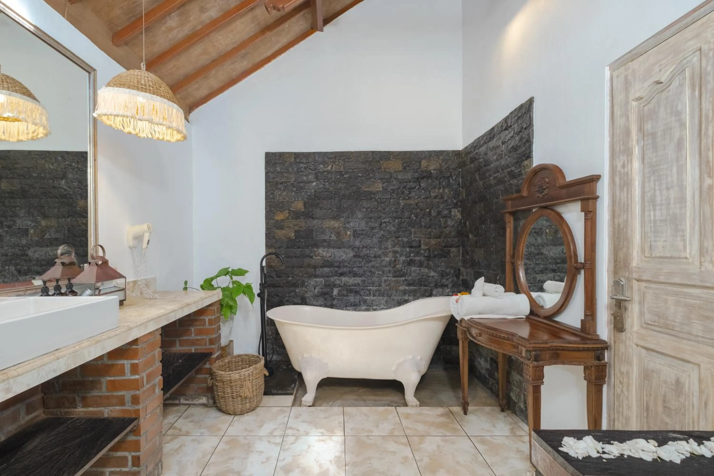 Bathroom in The Ocean Luxury Villas