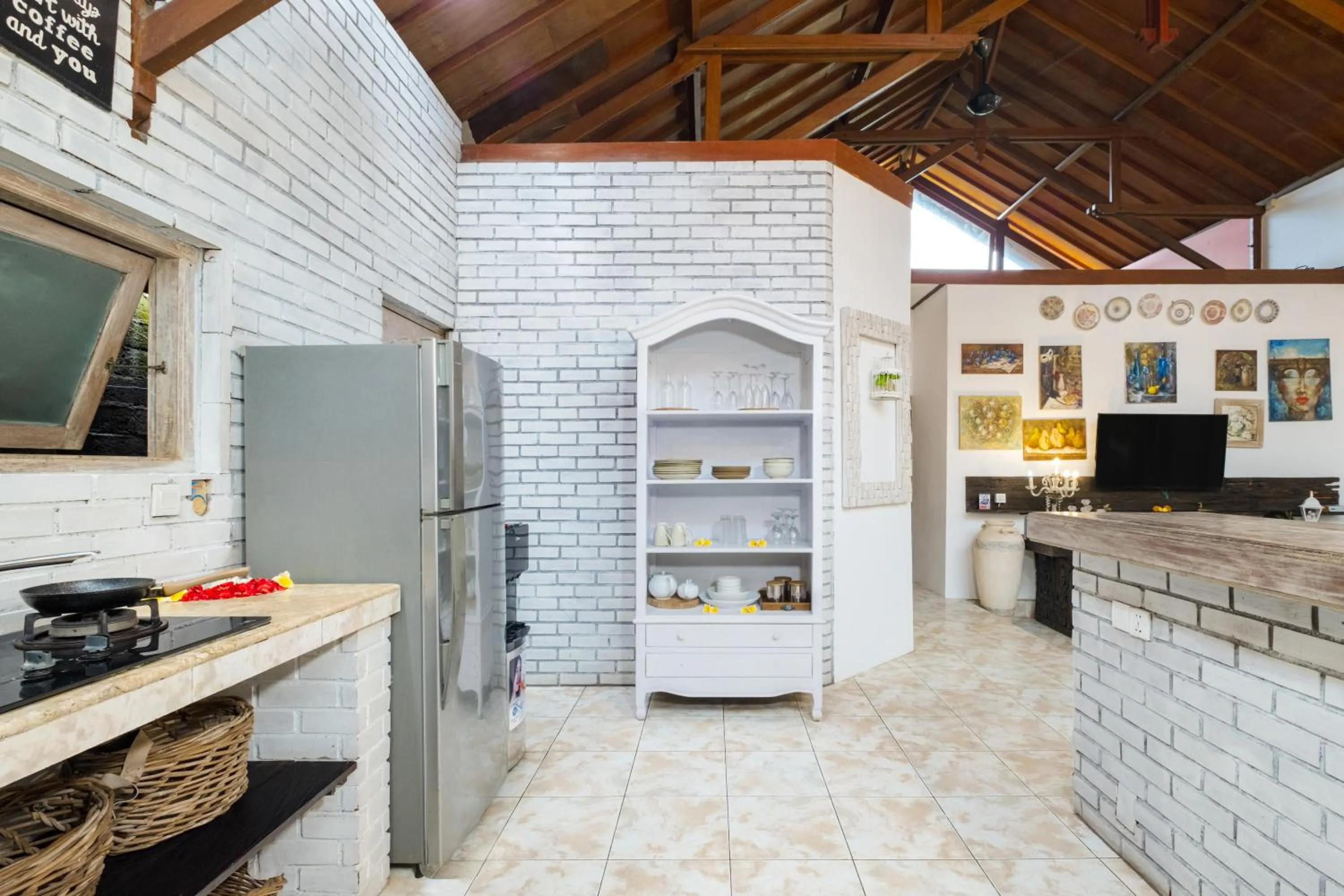 Kitchen or kitchenette in The Ocean Luxury Villas