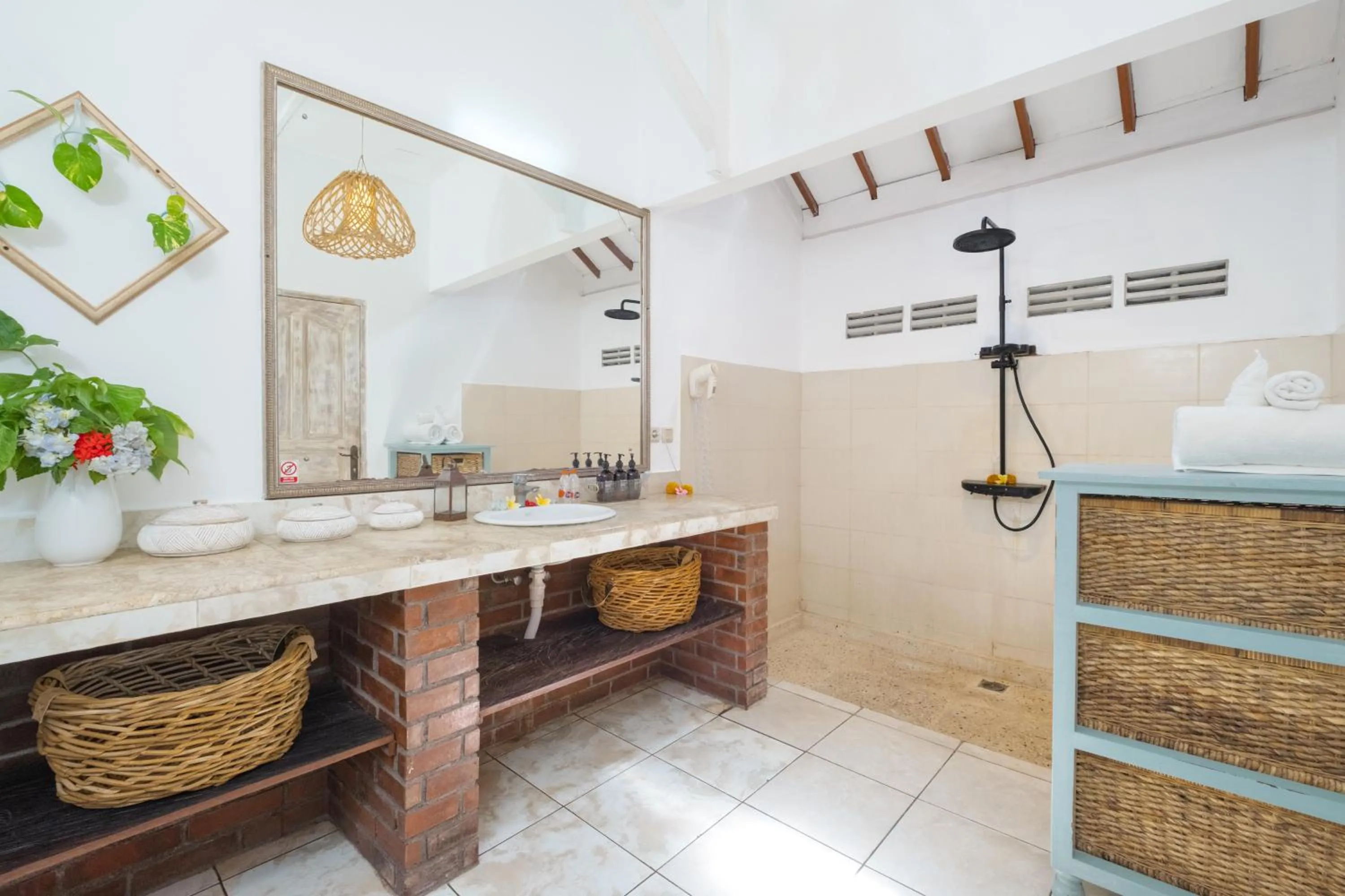 Bathroom in The Ocean Luxury Villas