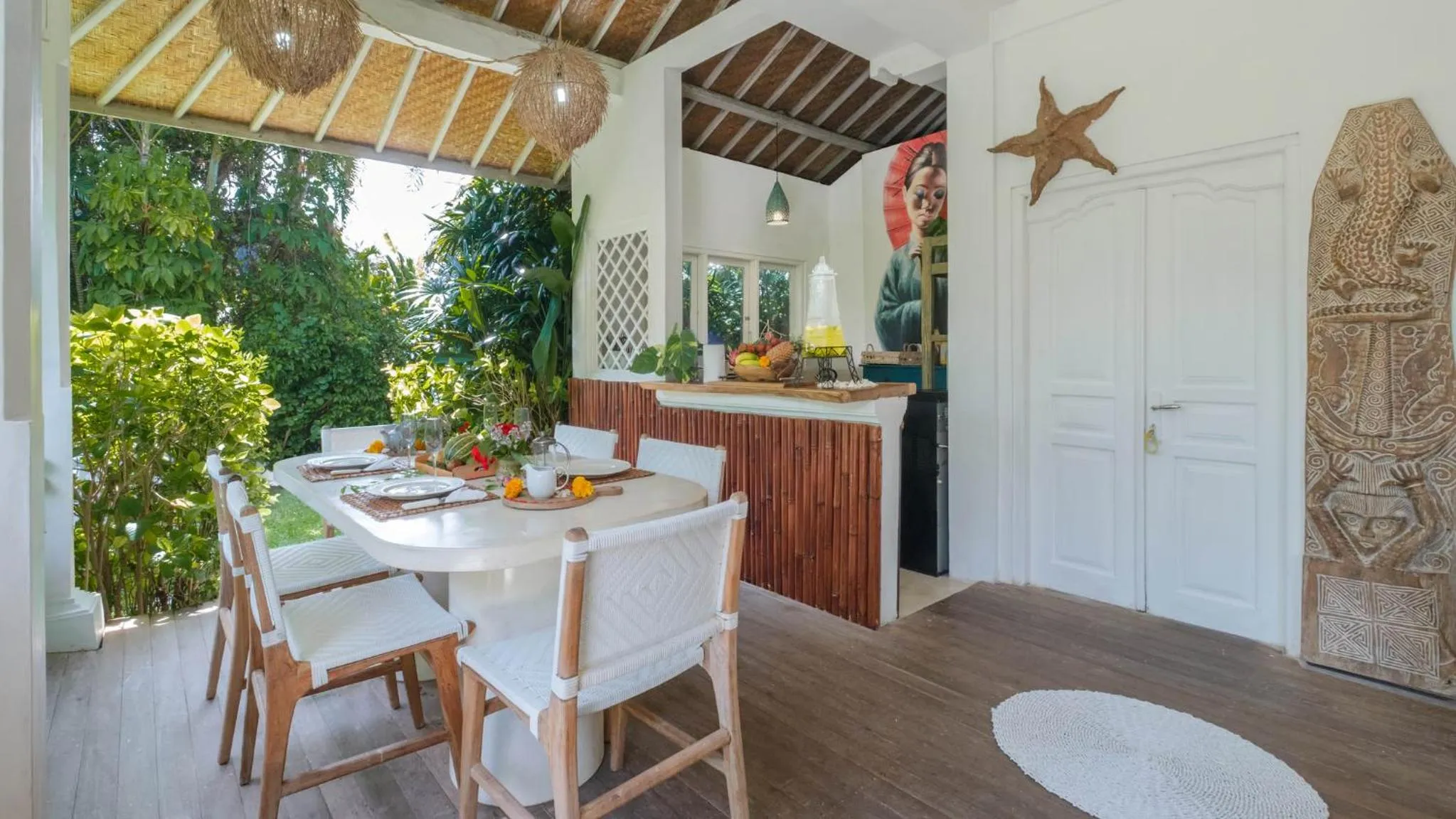 Living room in The Ocean Luxury Villas