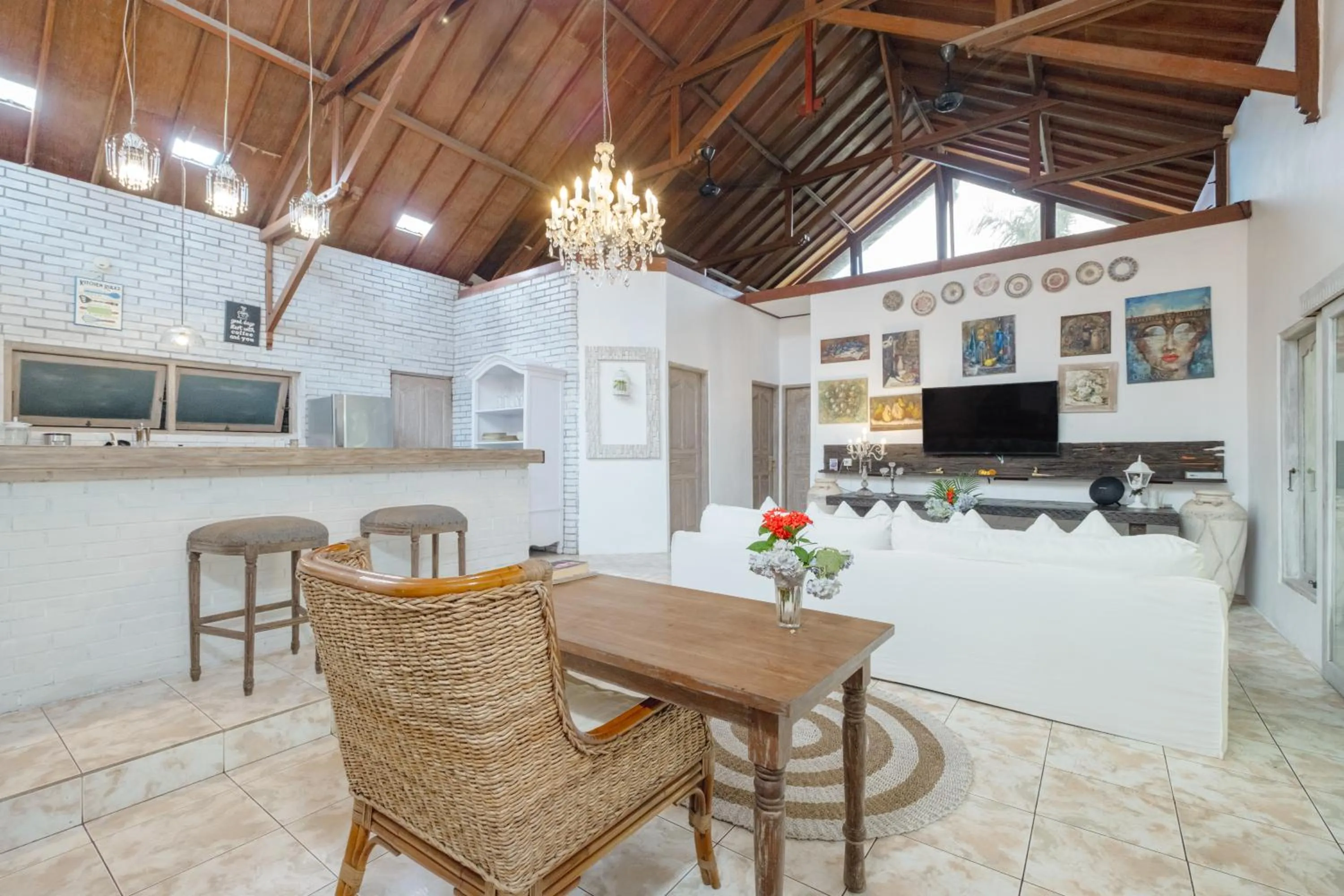 Living room in The Ocean Luxury Villas