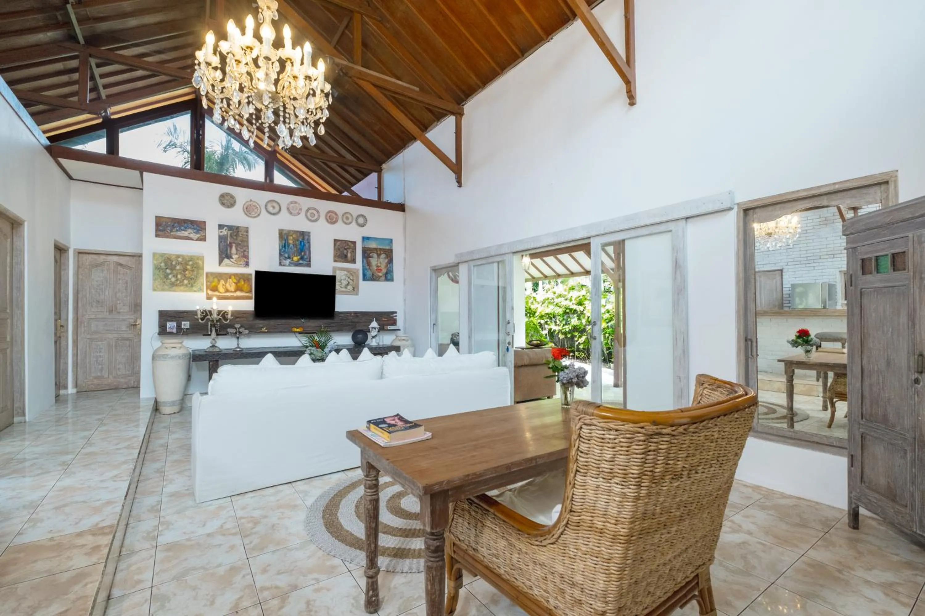 Living room in The Ocean Luxury Villas