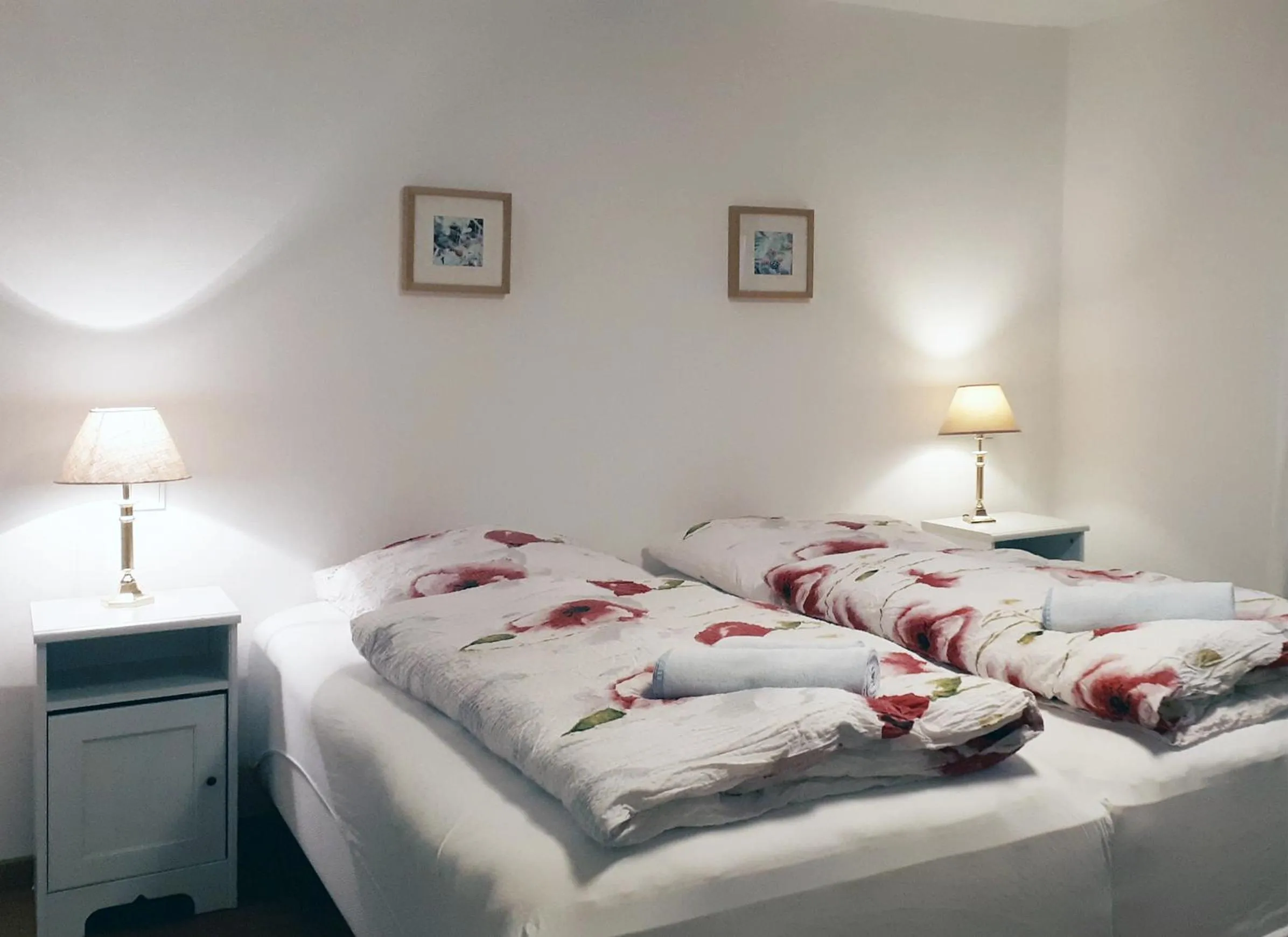 Photo of the whole room, Bed in Landhaus Gräfendhron