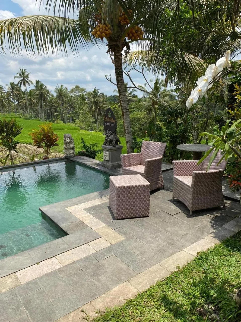 Swimming pool in Dukuh Village Villas & Art