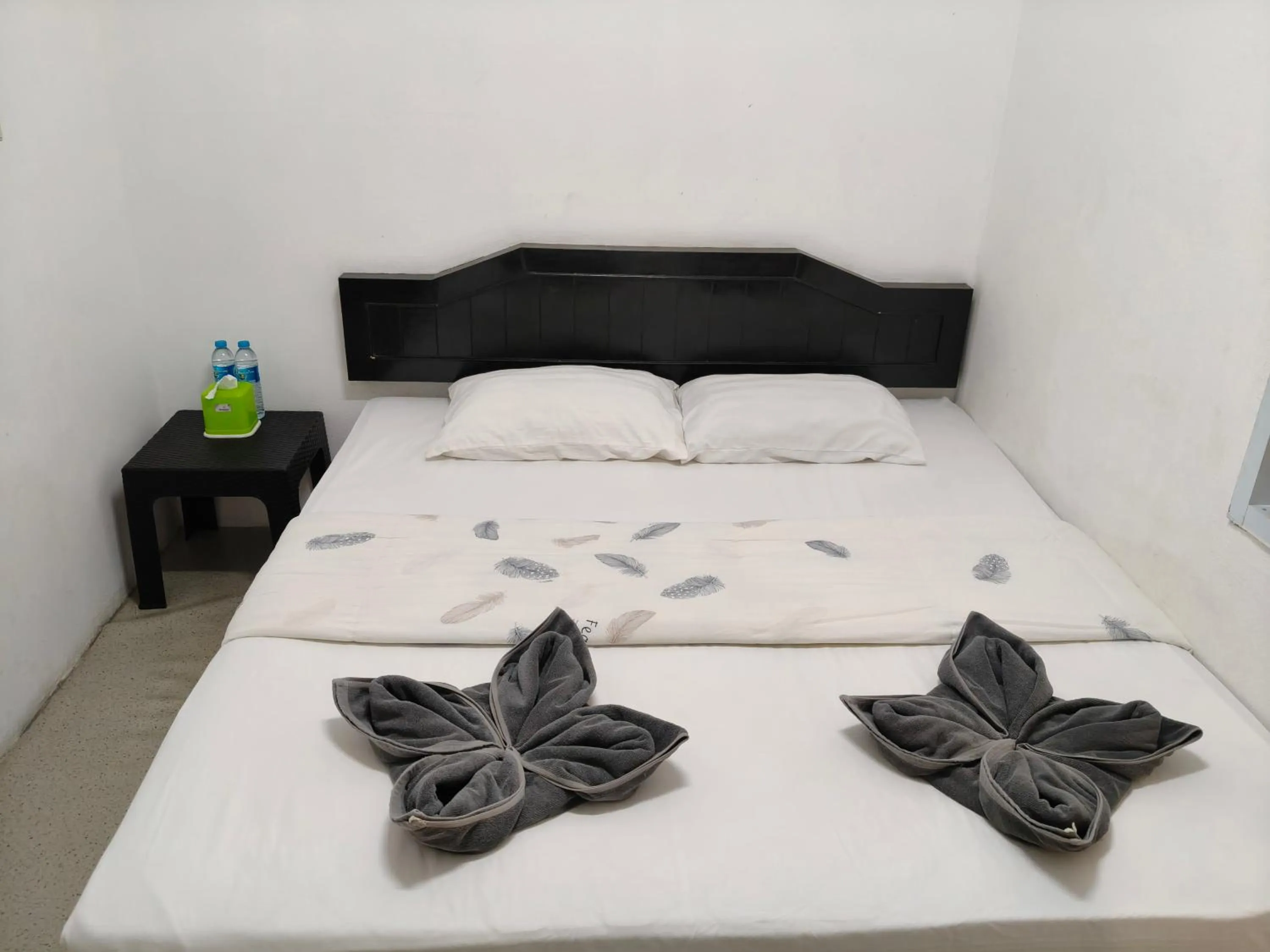 Bed in Tuk Tuk Guesthouse