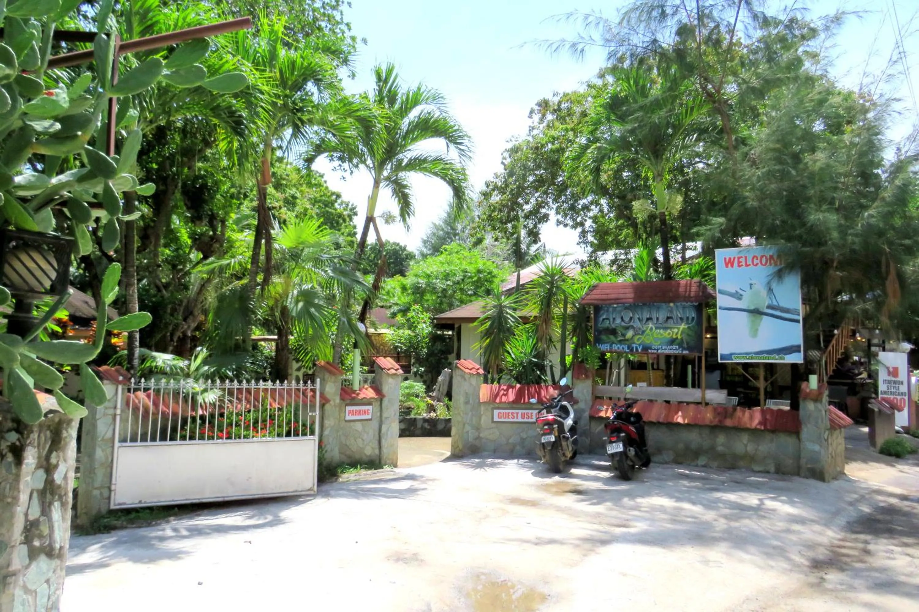 Street view in ALONALAND RESORT