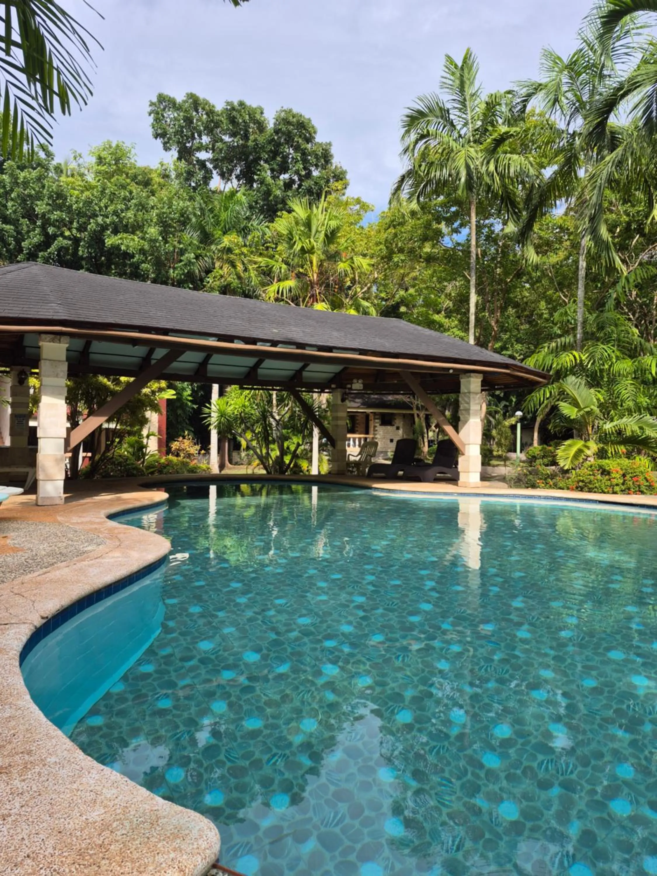 Swimming pool in ALONALAND RESORT