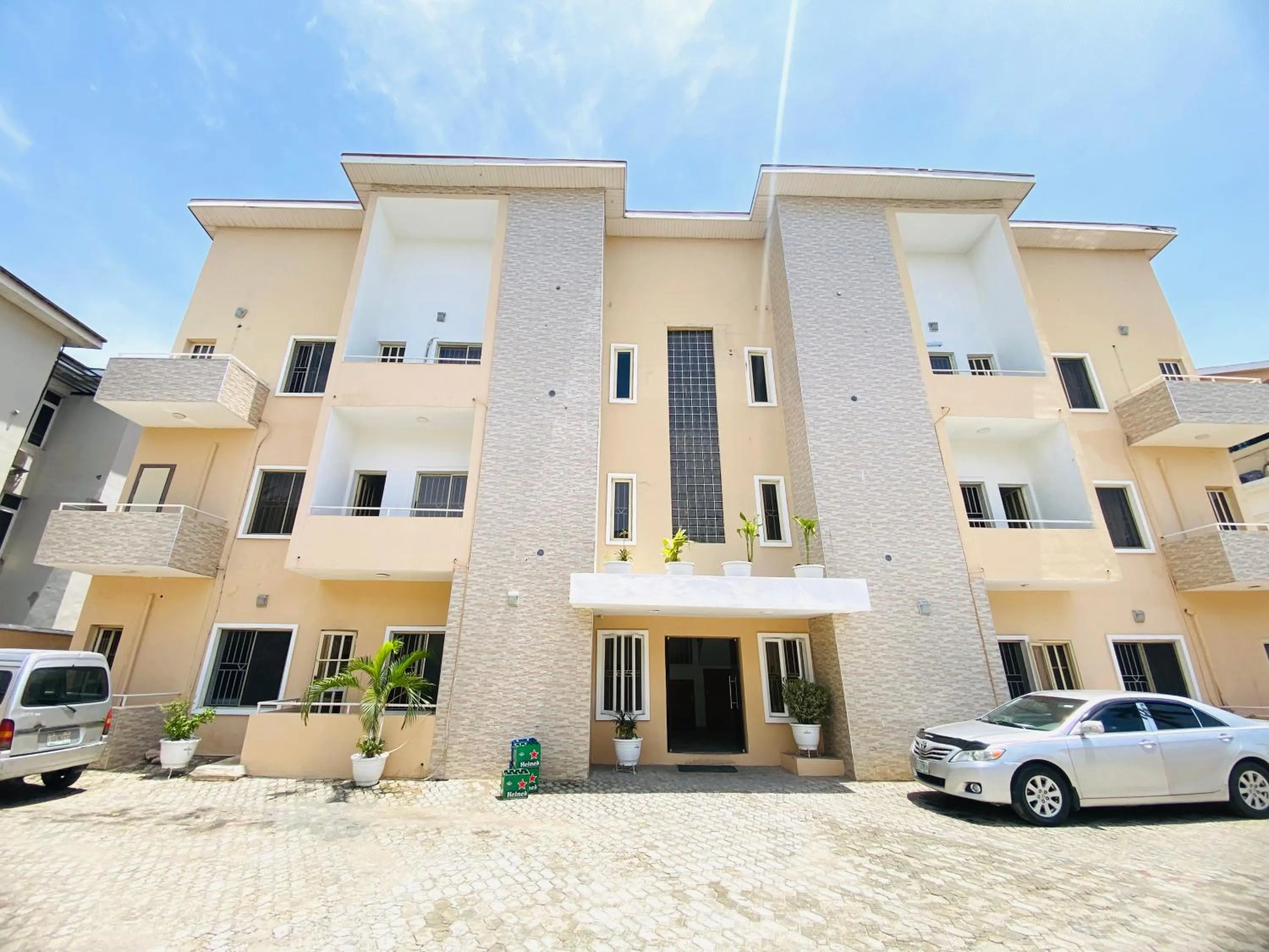 Property building in Presken Hotel Oniru, Victoria Island