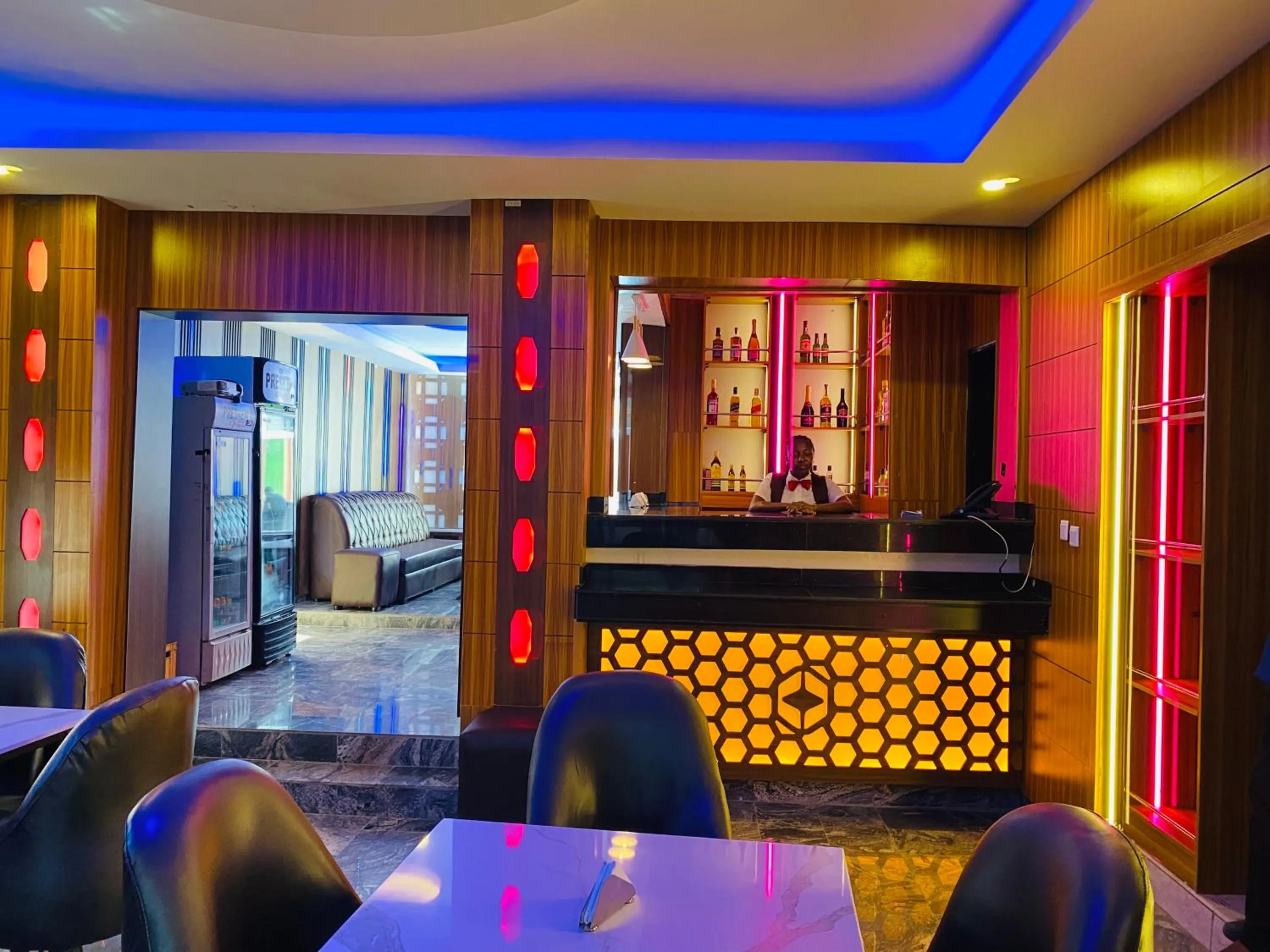 Restaurant/places to eat in Presken Hotel Oniru, Victoria Island