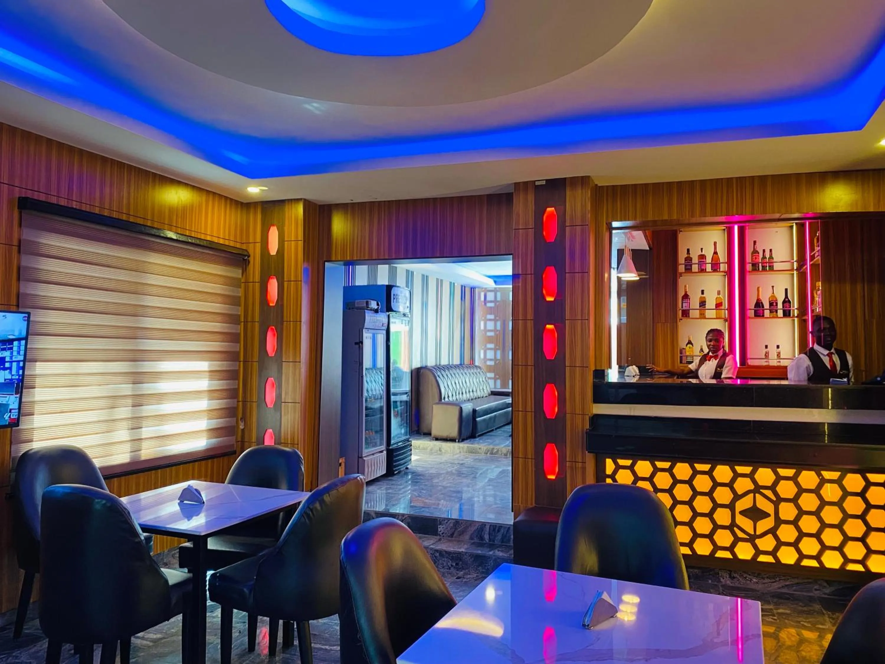 Restaurant/places to eat in Presken Hotel Oniru, Victoria Island