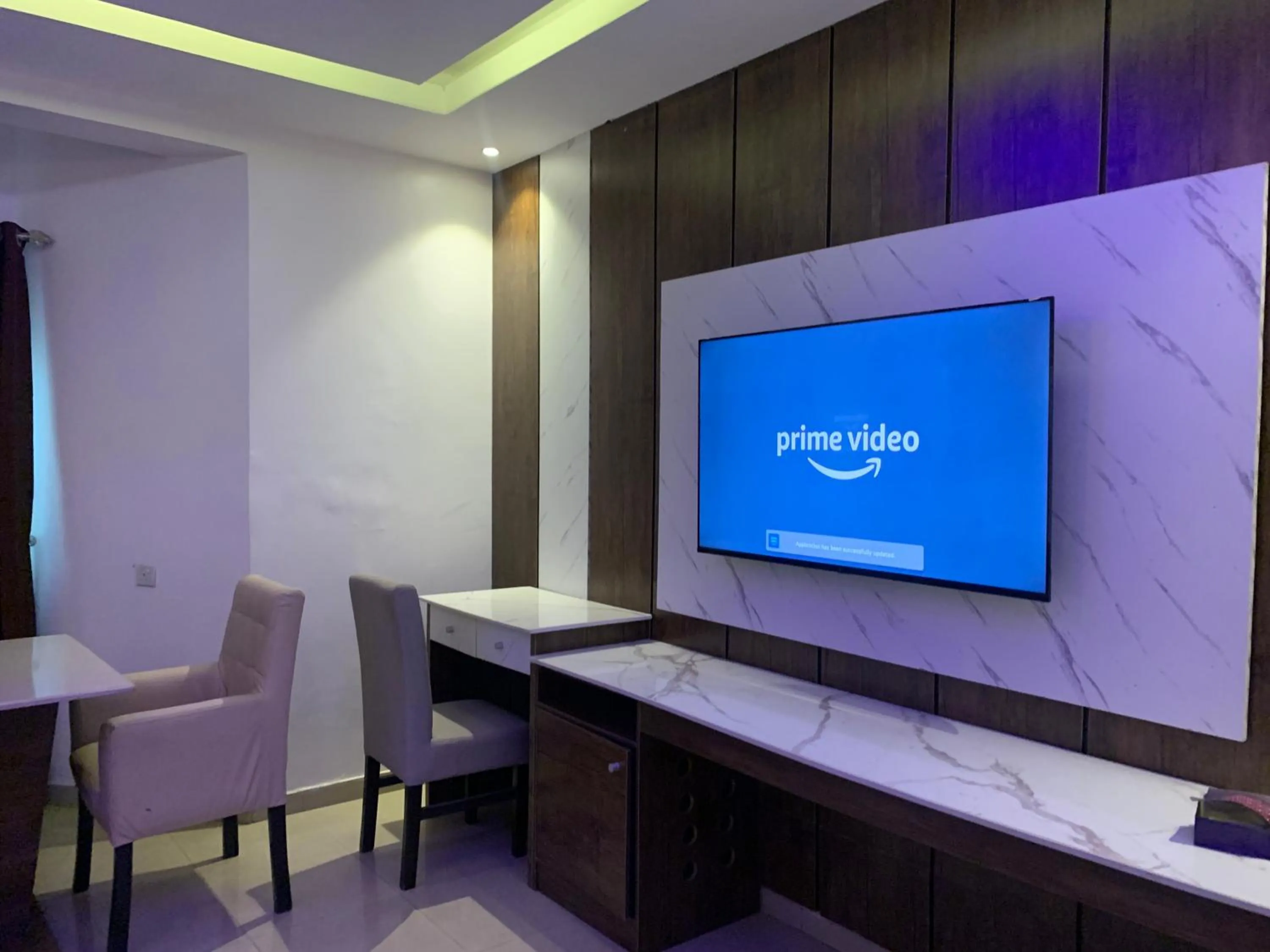 TV and multimedia in Presken Hotel Oniru, Victoria Island