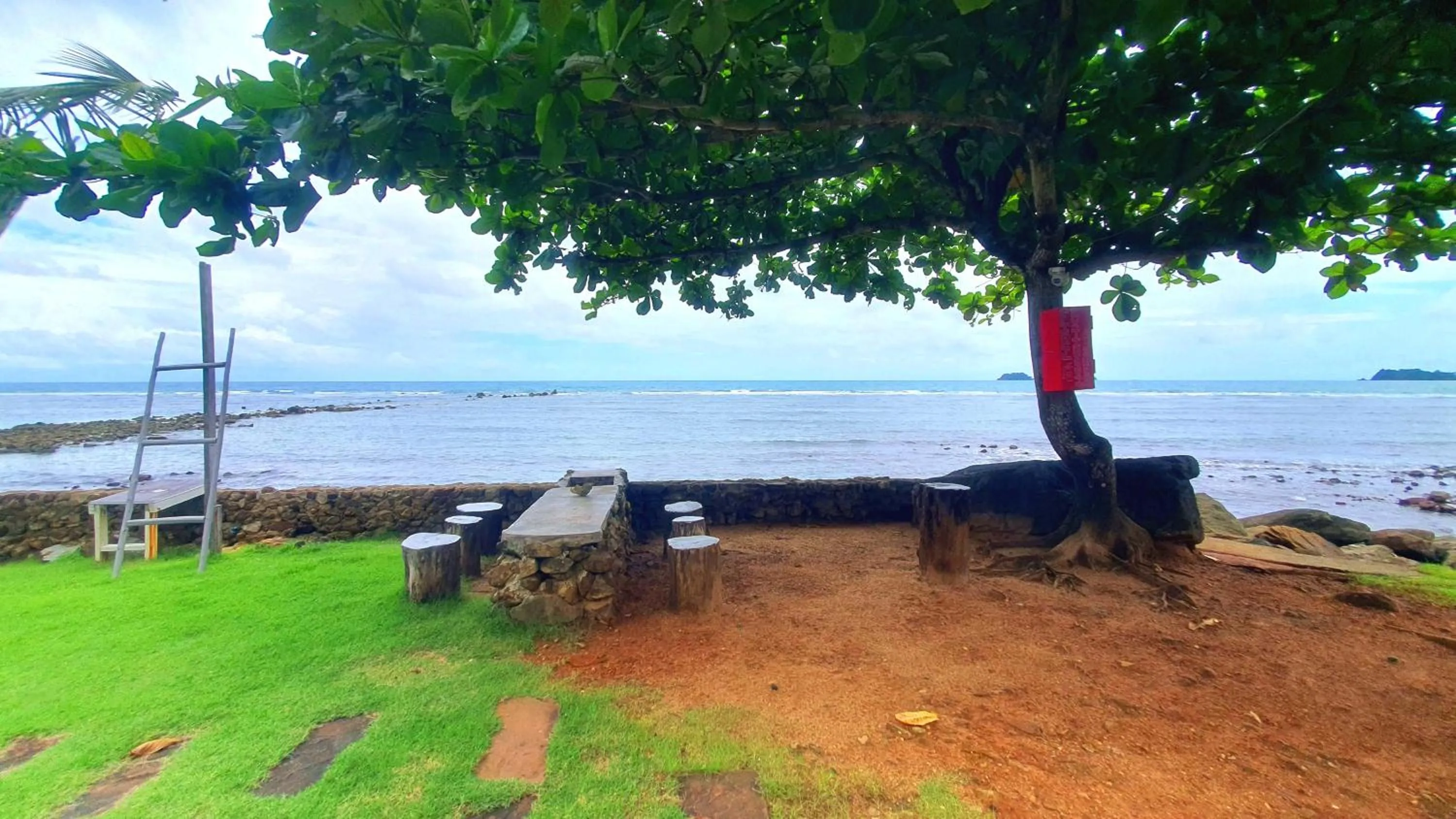 Sea view in Kohchang 7 seaview bungalow