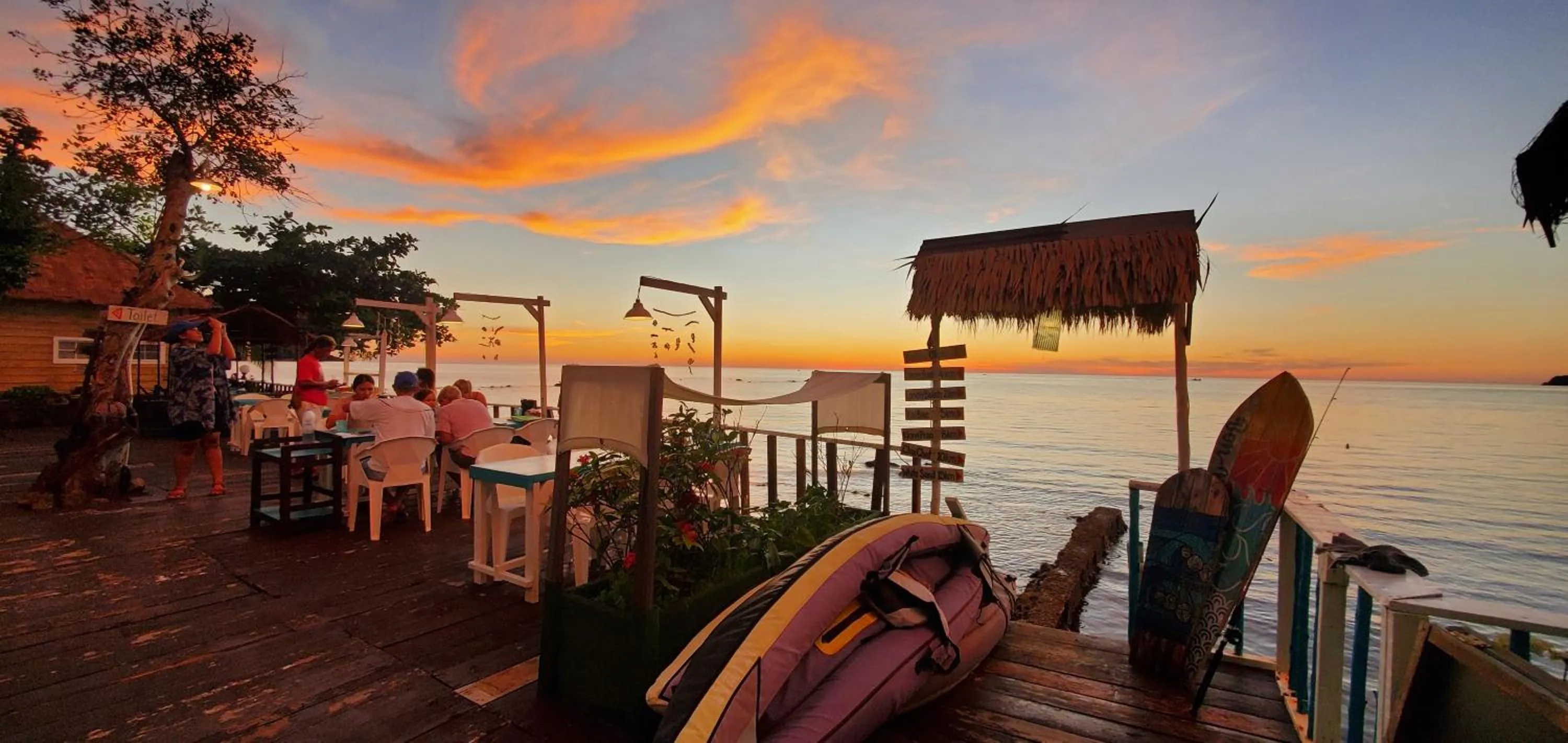 Restaurant/places to eat in Kohchang 7 seaview bungalow