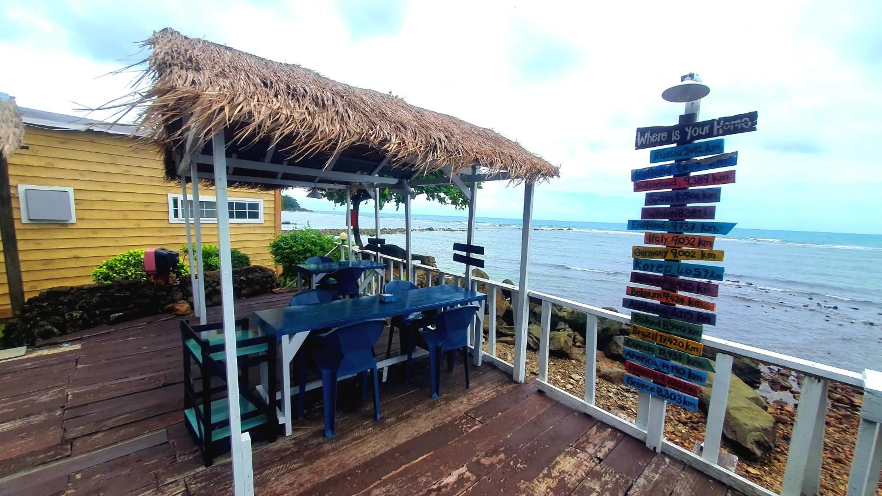 Restaurant/places to eat in Kohchang 7 seaview bungalow