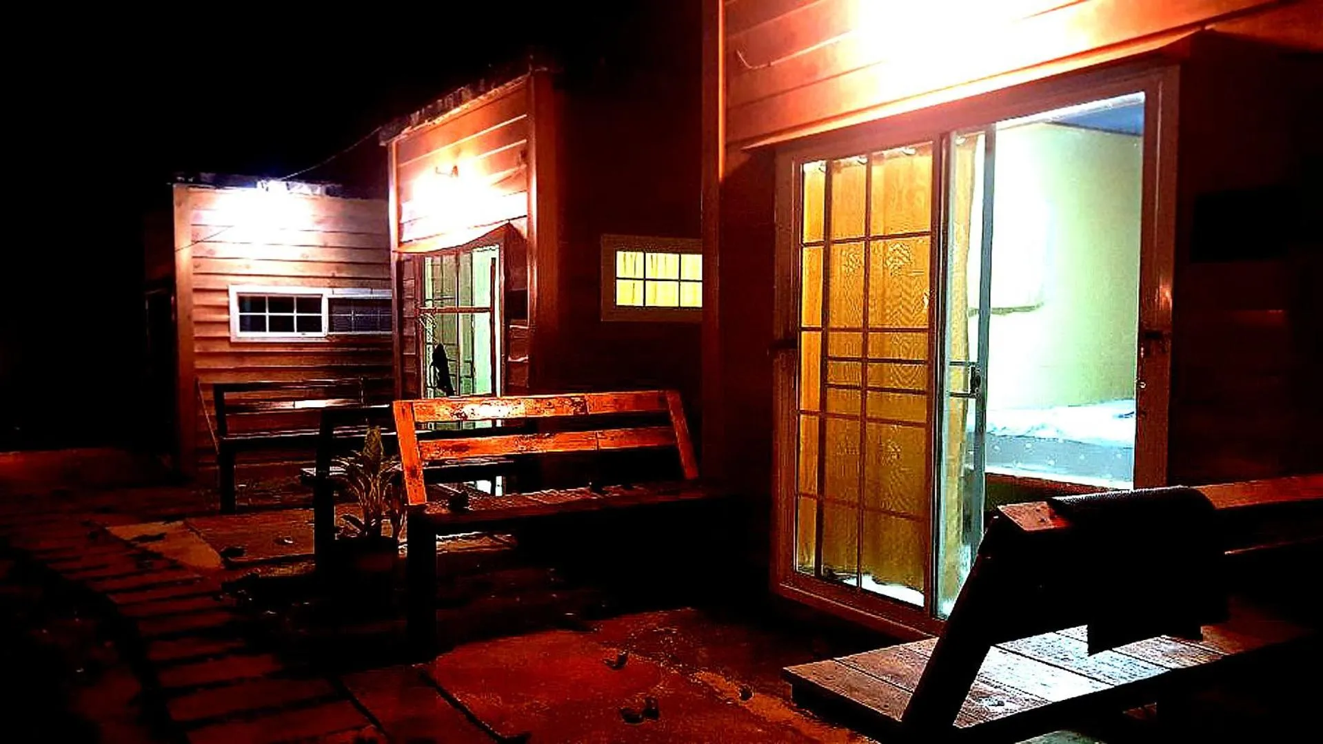 Garden view in Kohchang 7 seaview bungalow