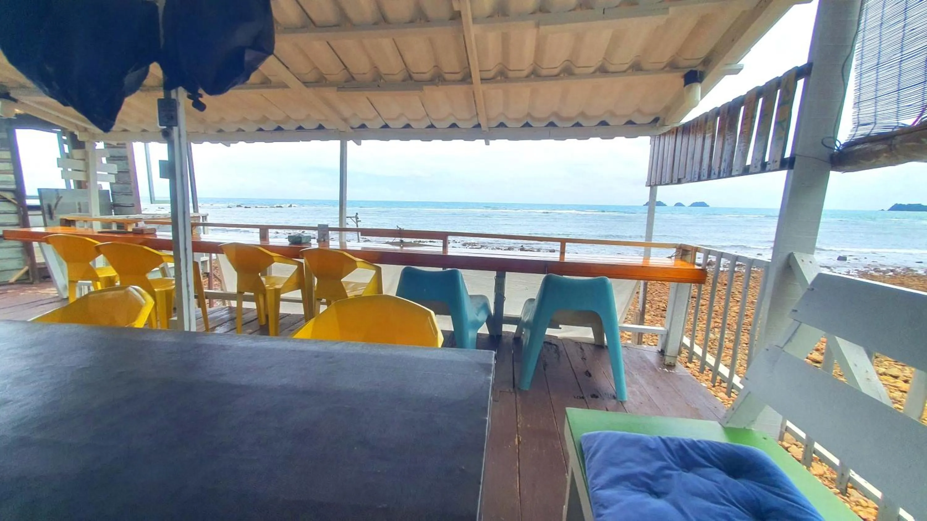 Restaurant/places to eat in Kohchang 7 seaview bungalow