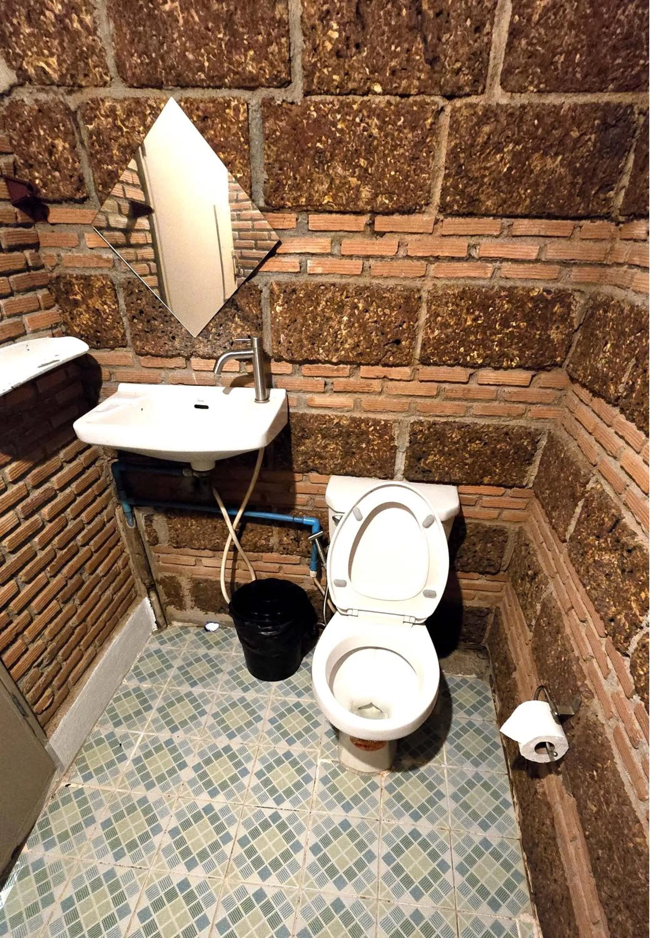 Toilet in Kohchang 7 seaview bungalow