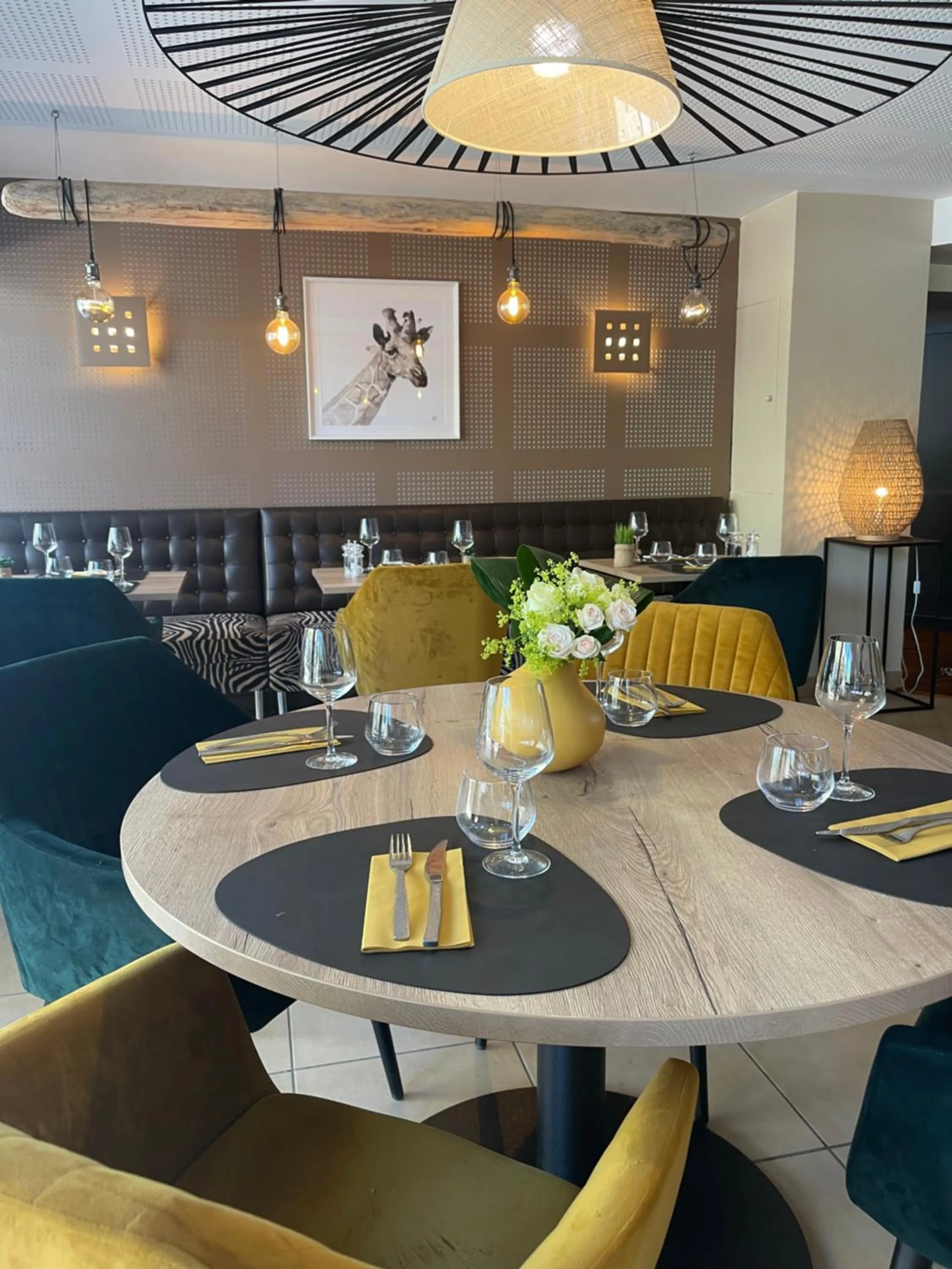 Restaurant/places to eat in Le Regina Hôtel restaurant