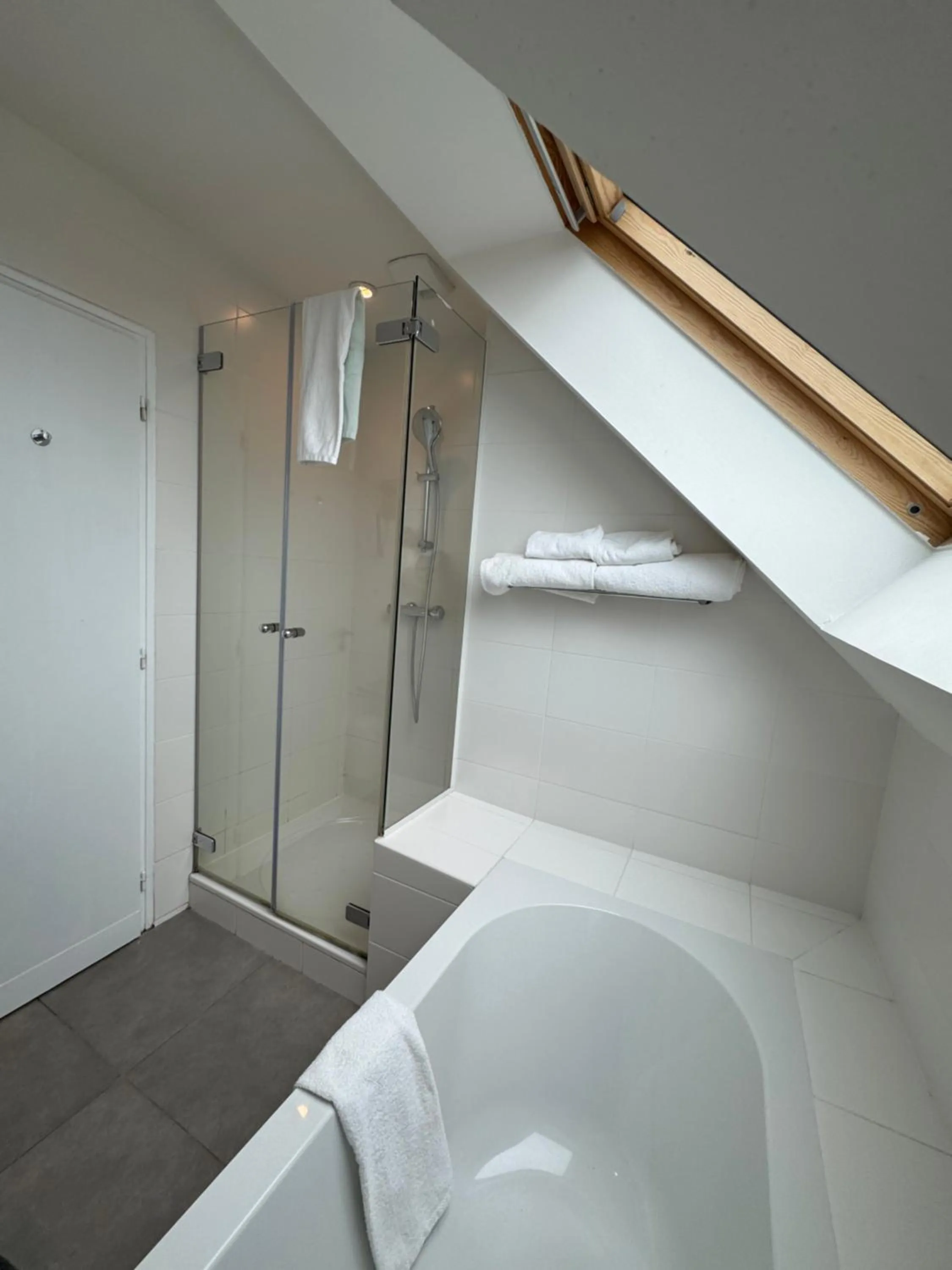 Bathroom in Les Sables Blancs