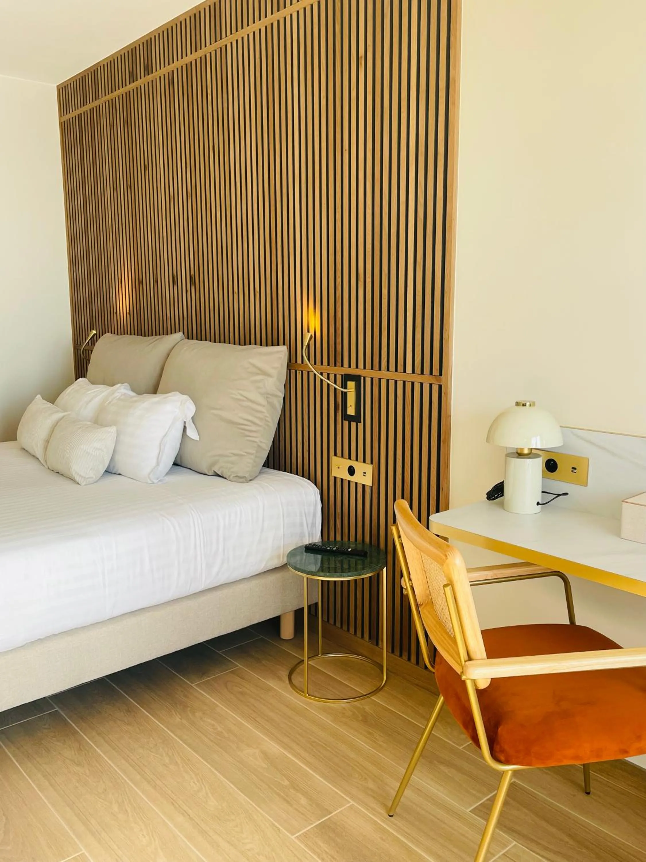 Bedroom, Bed in Les Sables Blancs