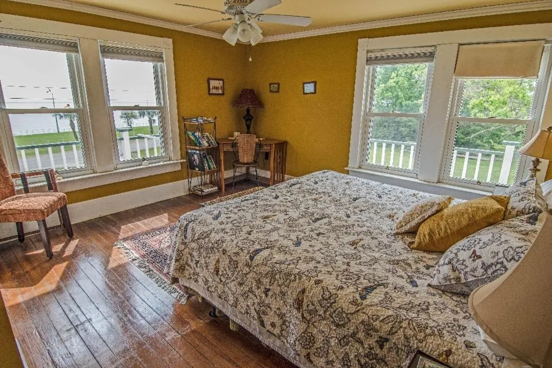 Bedroom, Bed in The Peaceful Pelican LLC