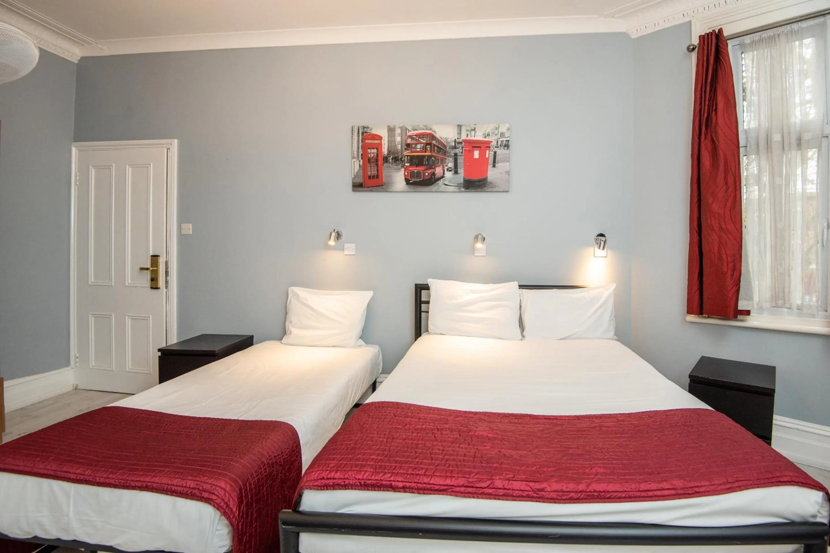 Bedroom in Sino Hotel