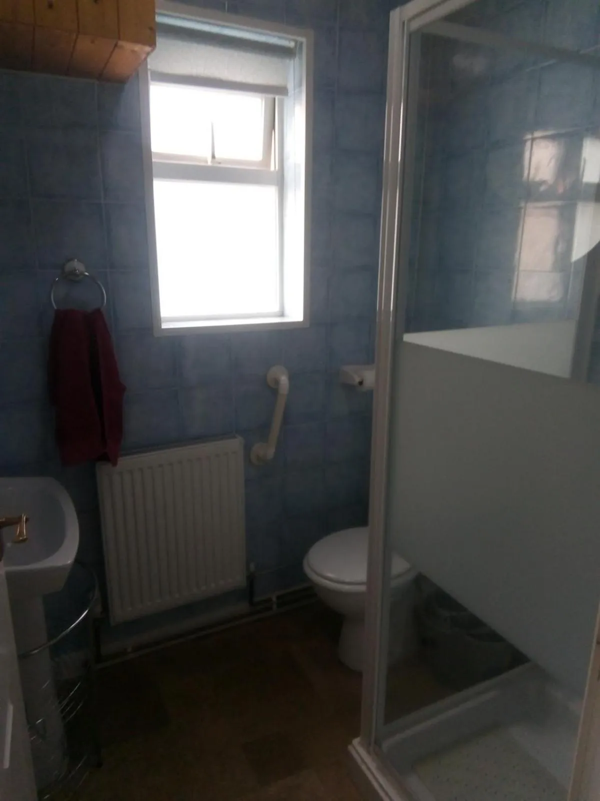 Shower in THE CHADWICK