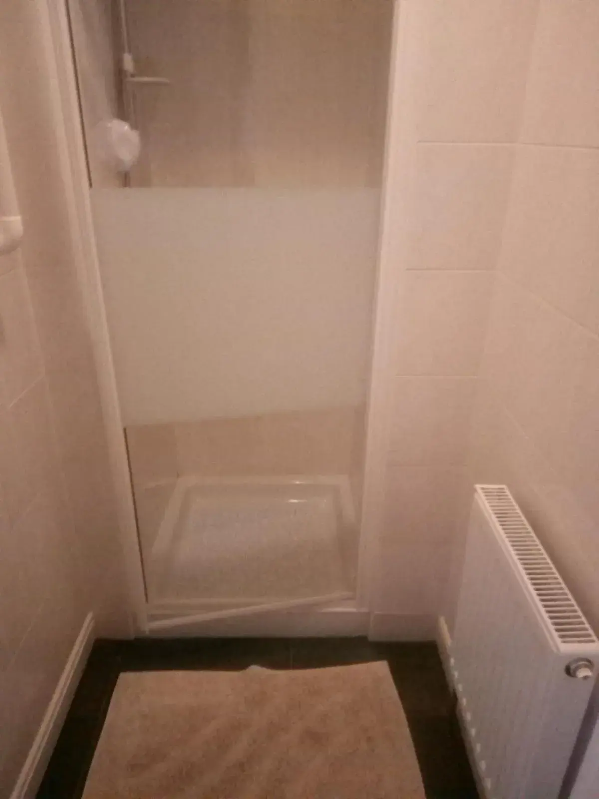 Apartment with Shower in THE CHADWICK Apartment with Shower in THE CHADWICK