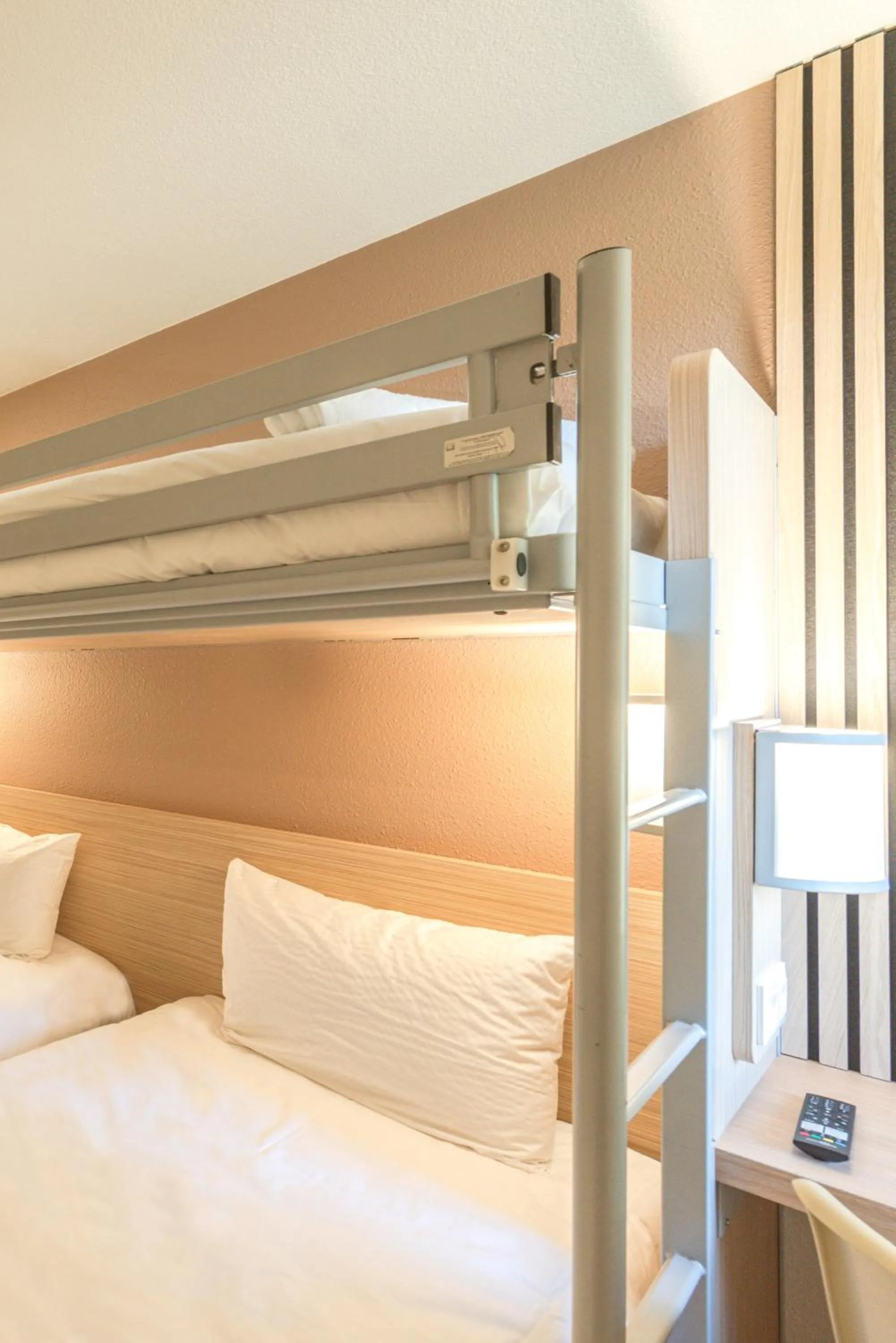 Bed in Premiere Classe Toulon La Seyne-sur-Mer