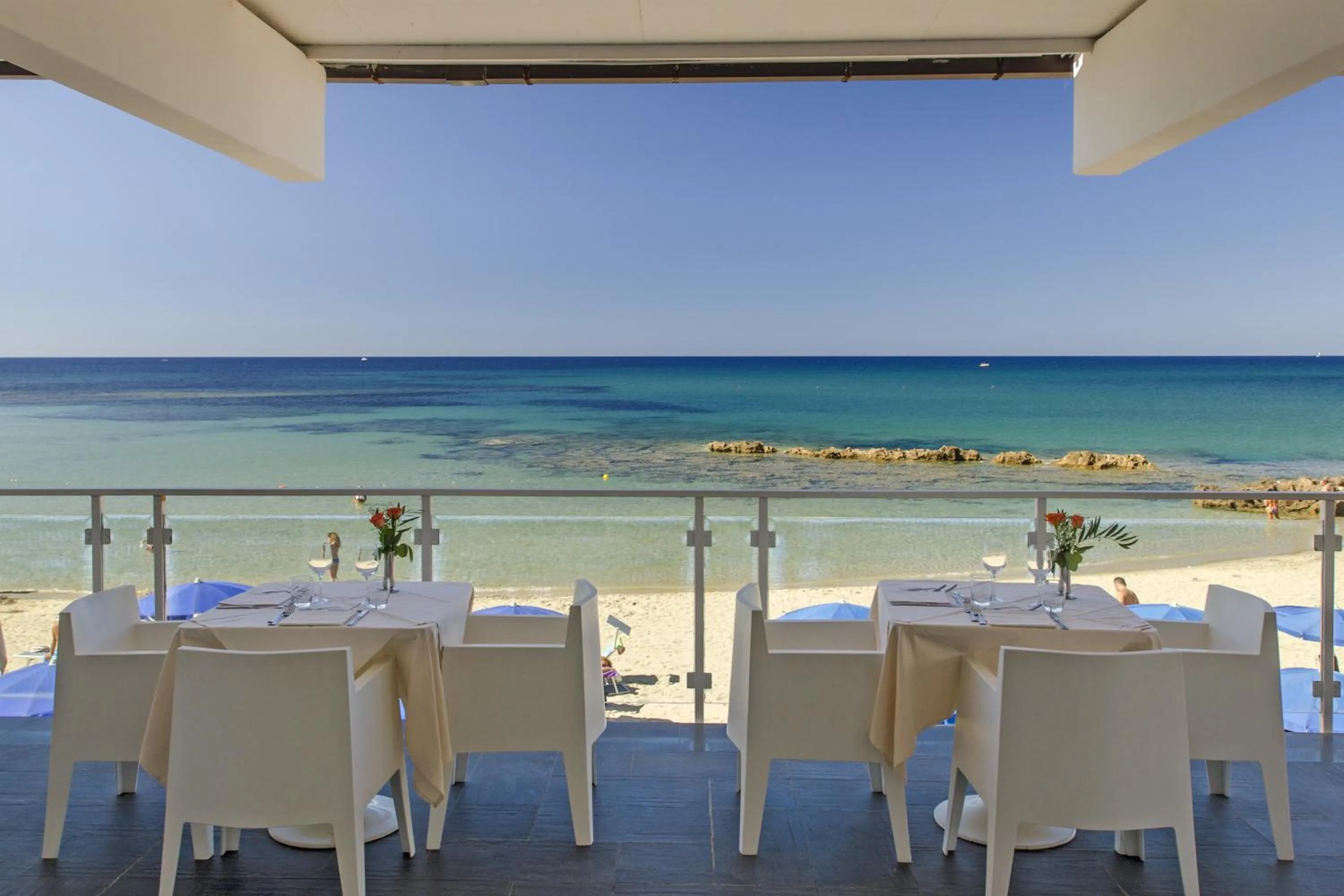 Restaurant/places to eat in Hotel La Playa